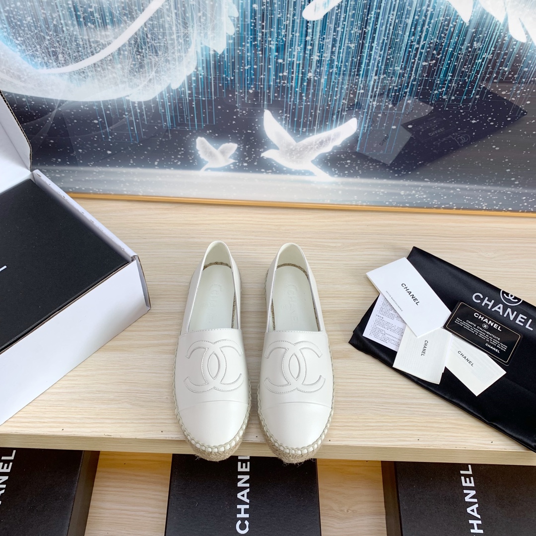 Sellers Online
 Chanel Shoes Espadrilles White Spring/Summer Collection