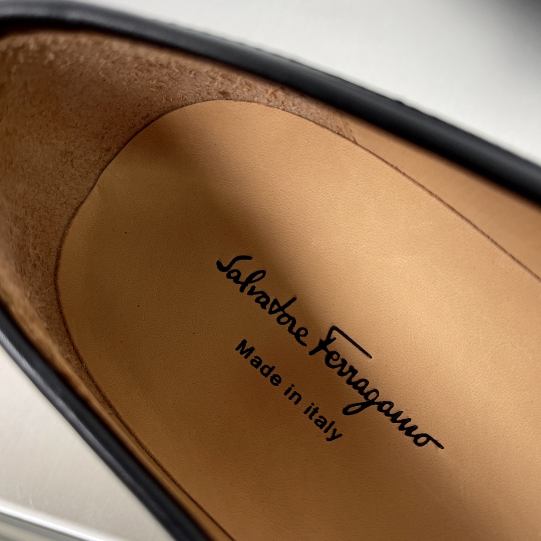 Ferragamo Haute Couture Classic Luxury Leather Shoe Ref.37992D8C 8
