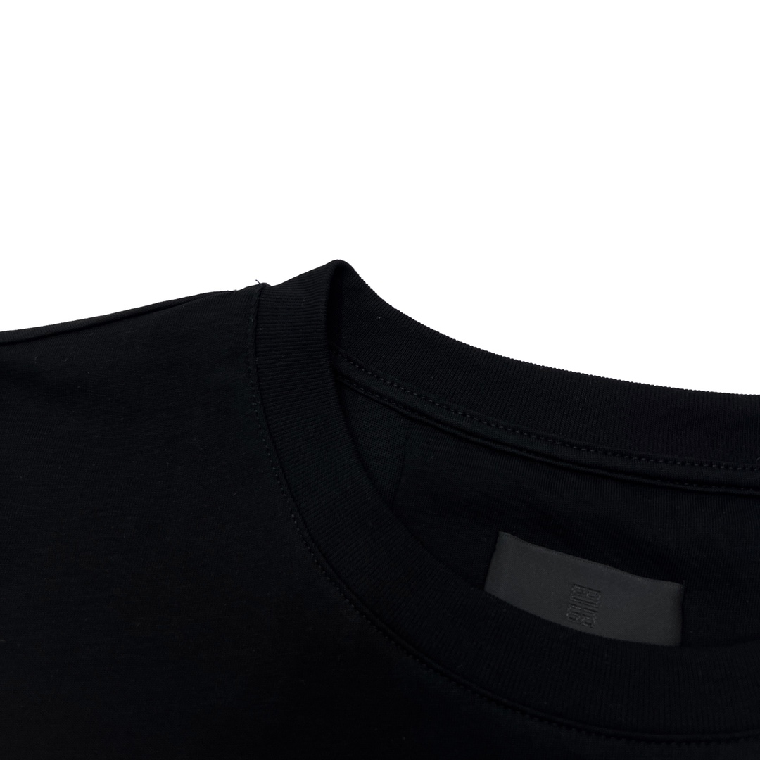 180 Givenchy 纪梵希 23SS 镂空字母刺绣短袖T恤