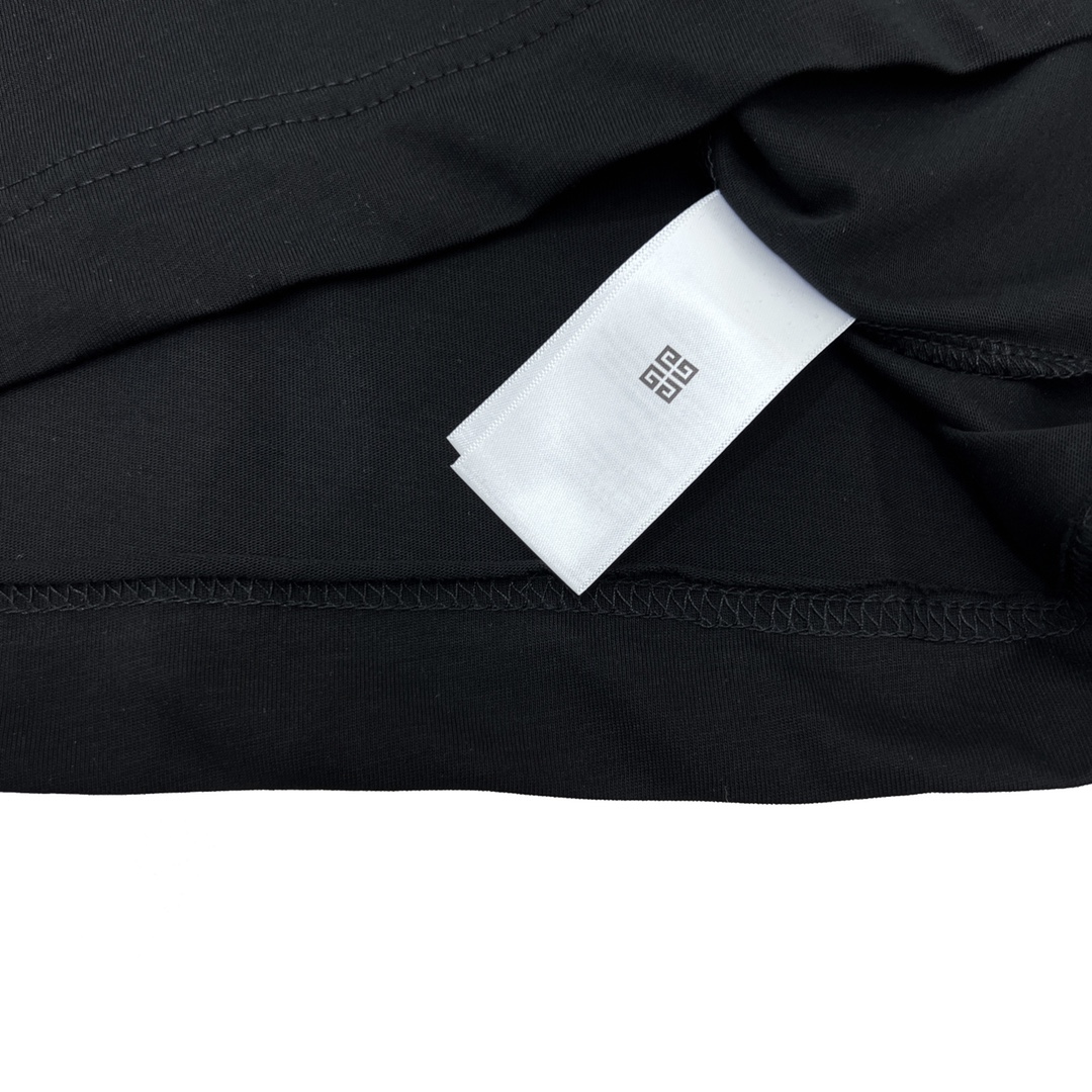 180 Givenchy 纪梵希 23SS 镂空字母刺绣短袖T恤