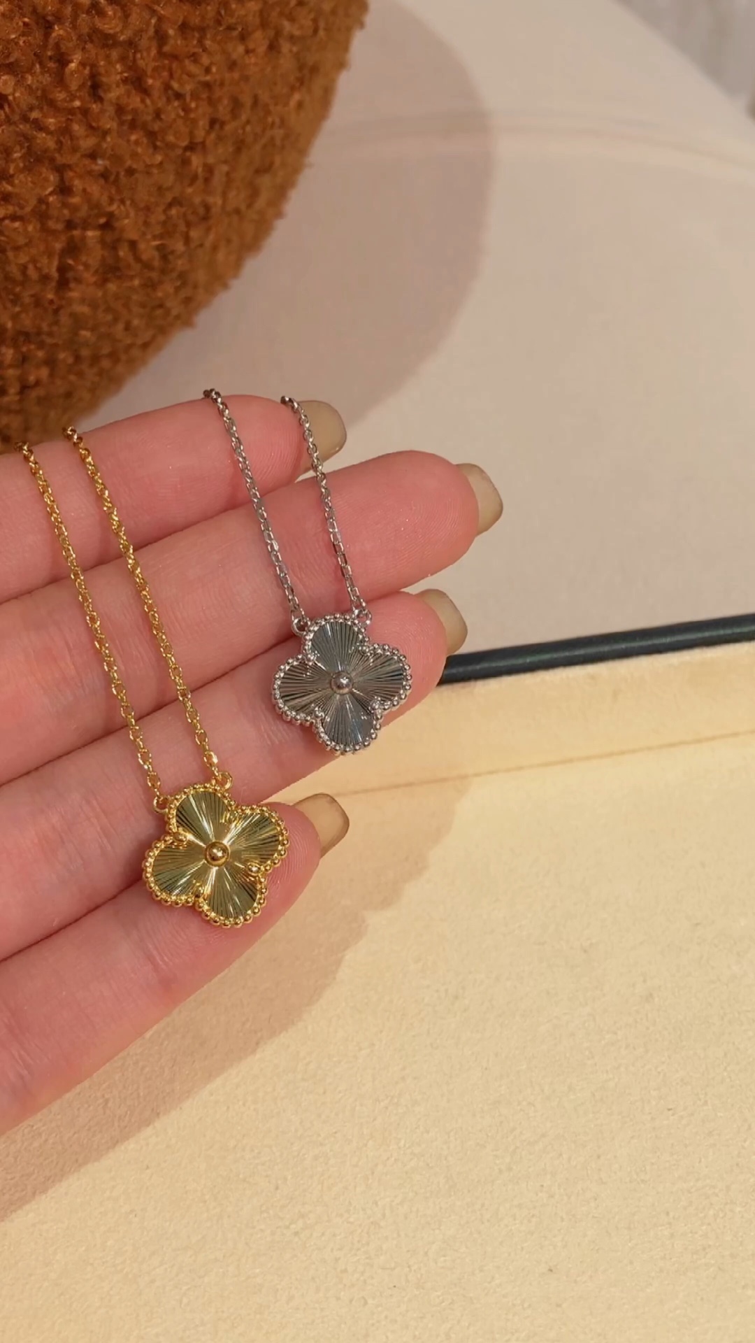 VCA Necklace