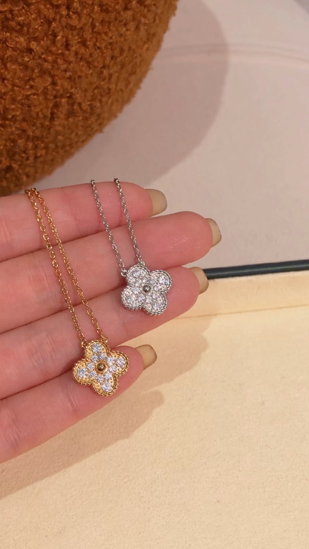 VCA Necklace