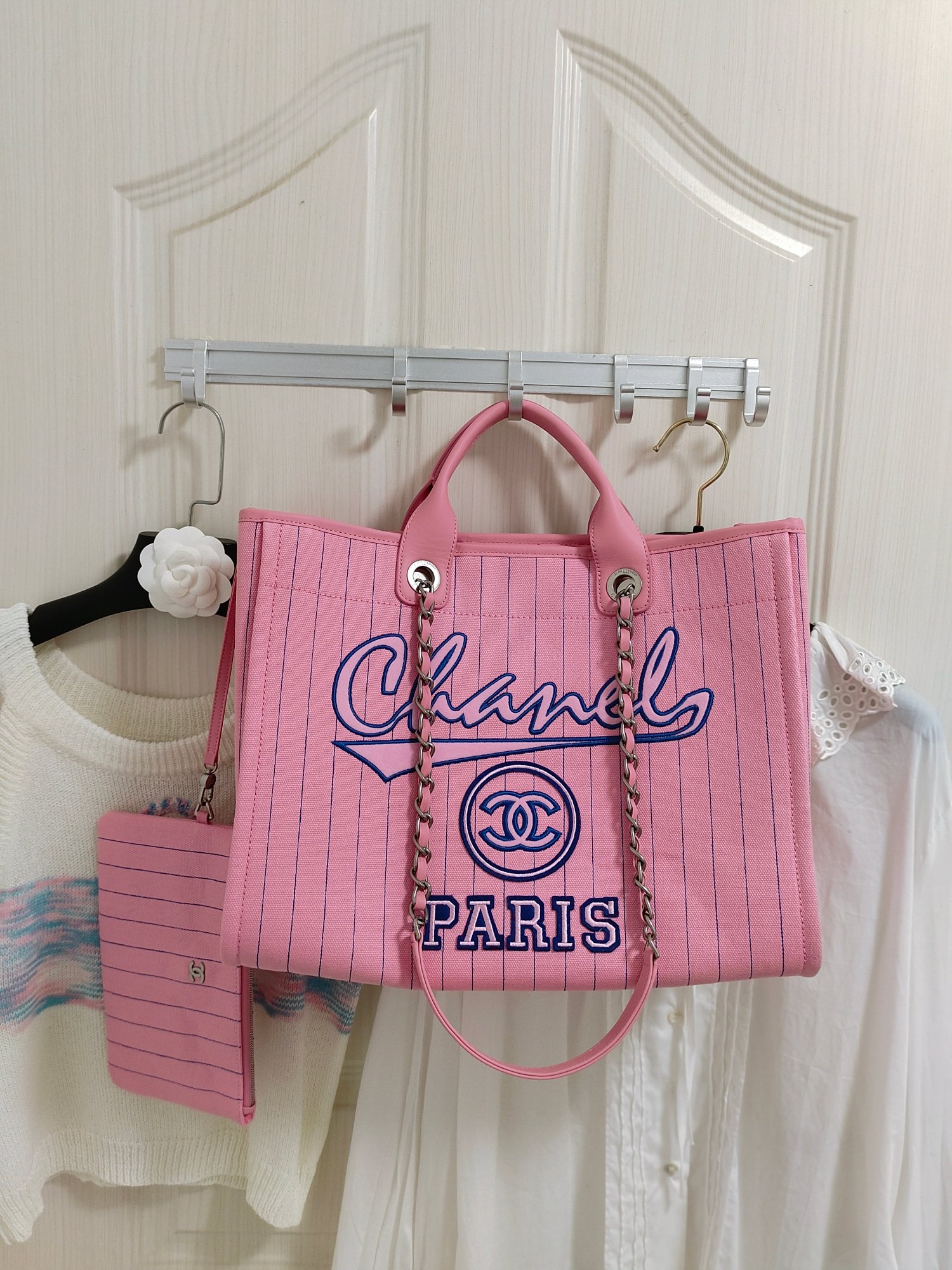 Chanel23p最新款️条纹粉沙滩