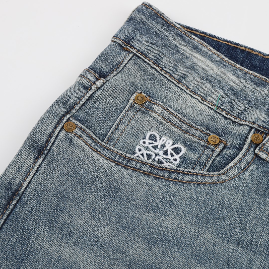 260 LOEWE/罗意威 背后花鸟刺绣LOGO牛仔裤