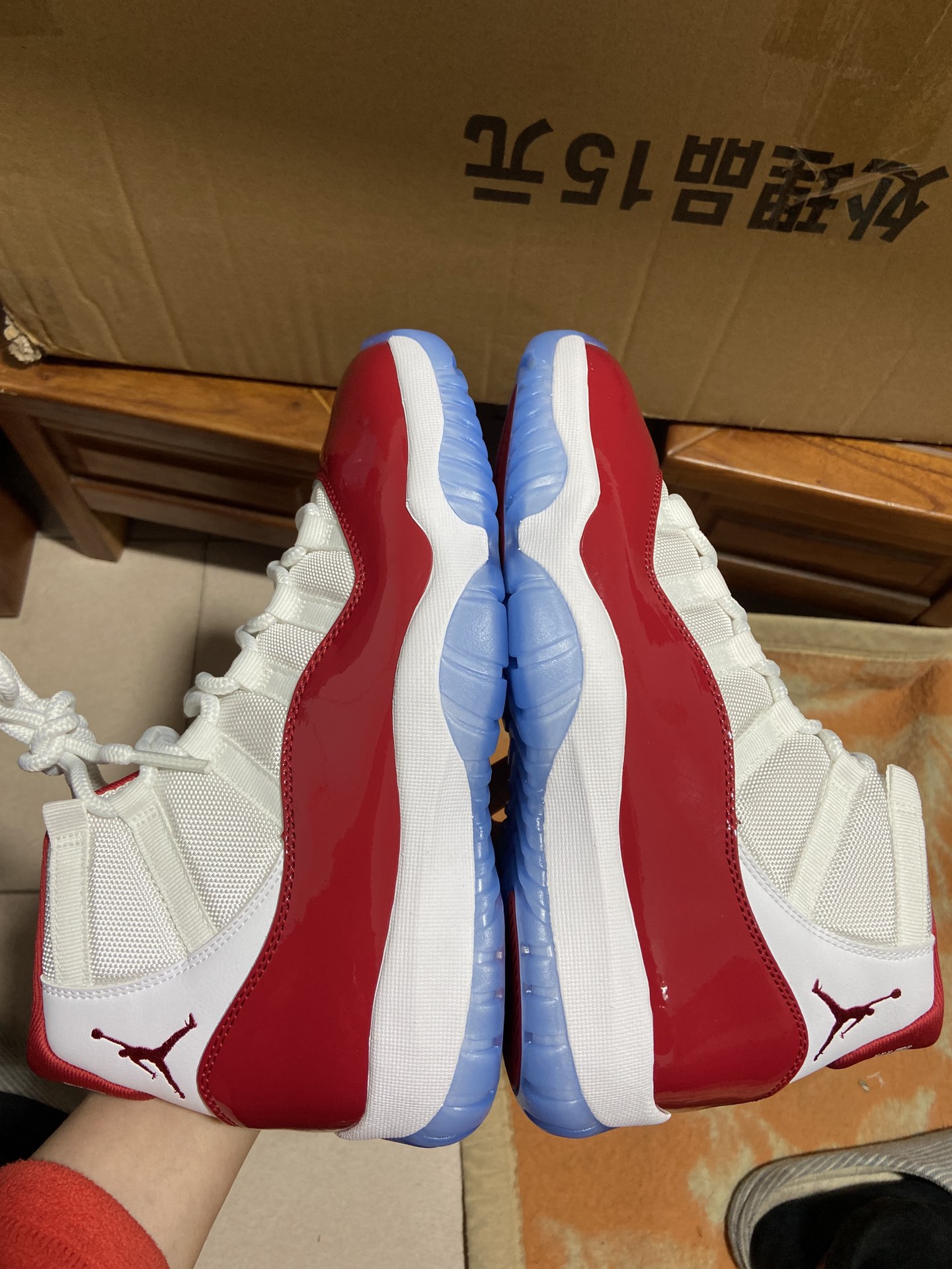 AJ11白红鞋码40-47.5总裁R