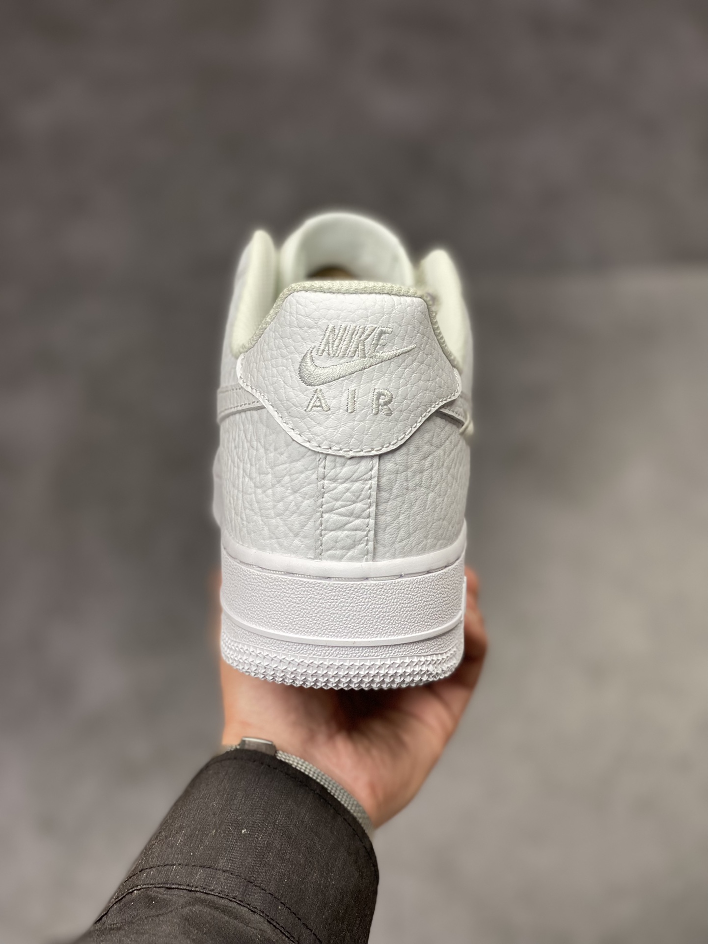 Nike Air Force 1 Low 07 grained tumbled pure white DZ4711-100