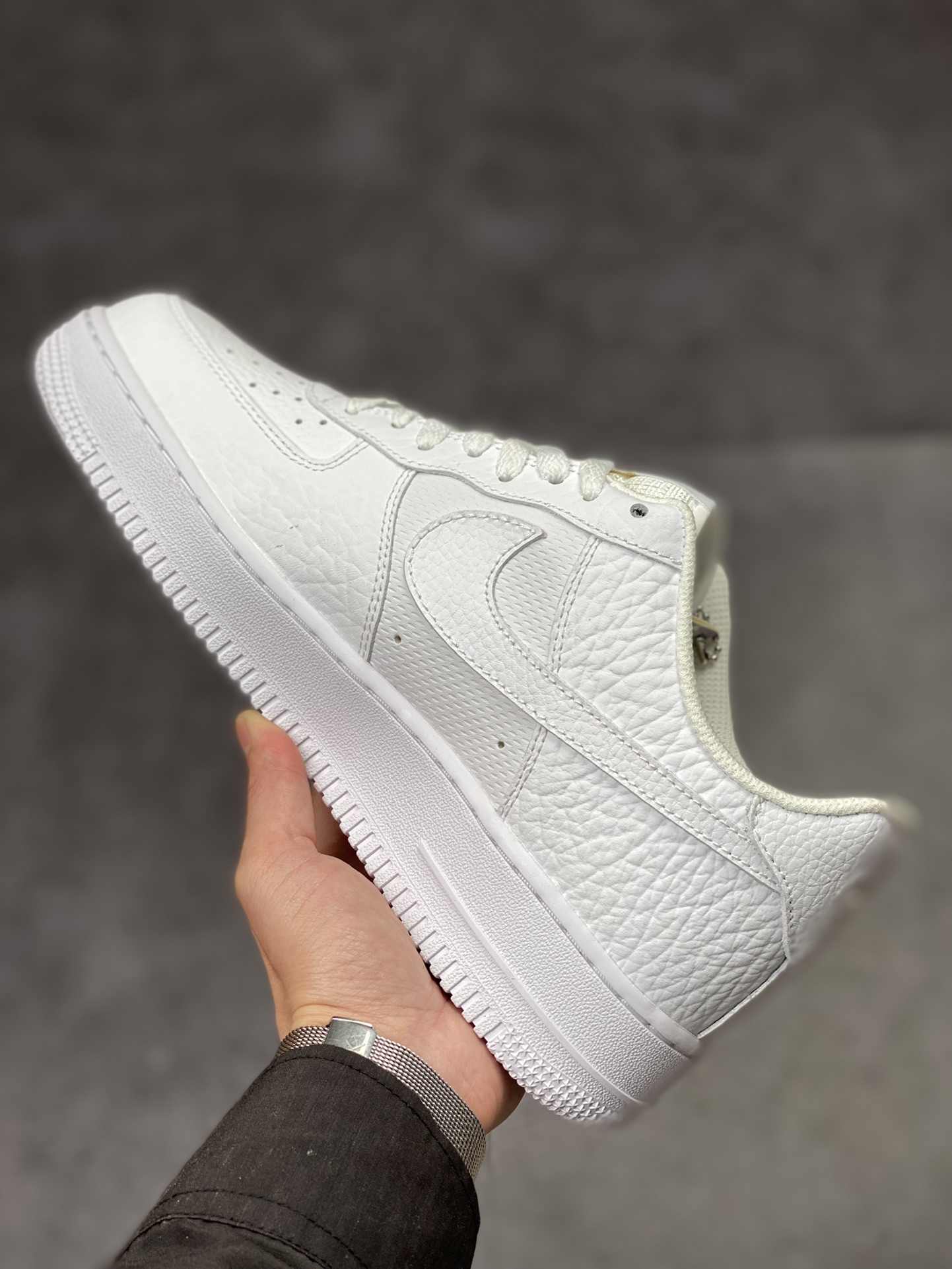 Nike Air Force 1 Low 07 grained tumbled pure white DZ4711-100