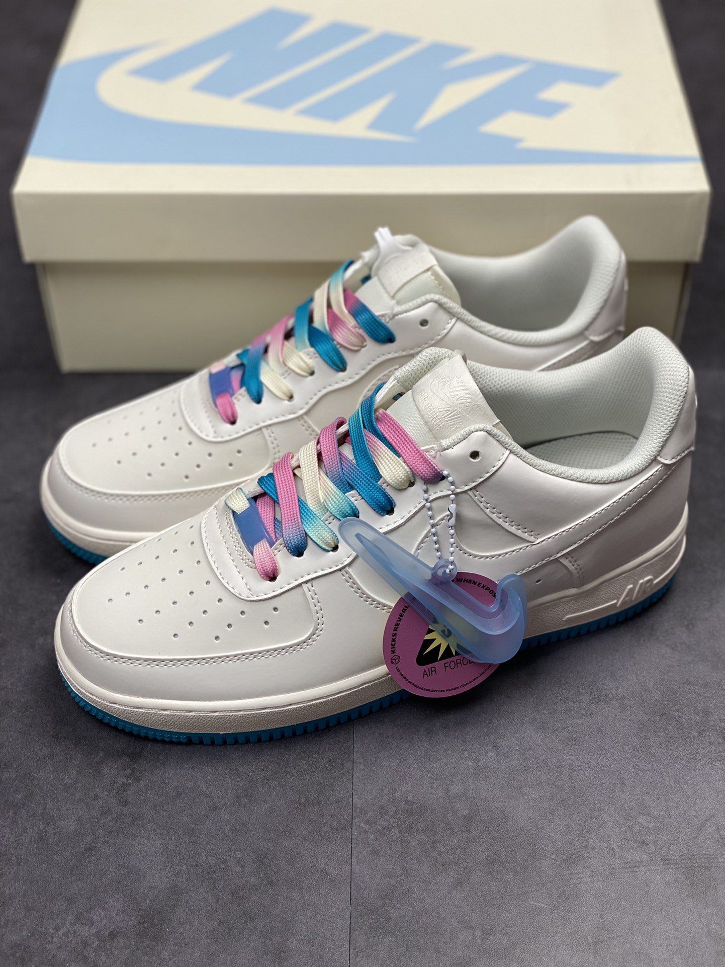 Nike Air Force 1 Low 07 七彩热感应 CH6696-326