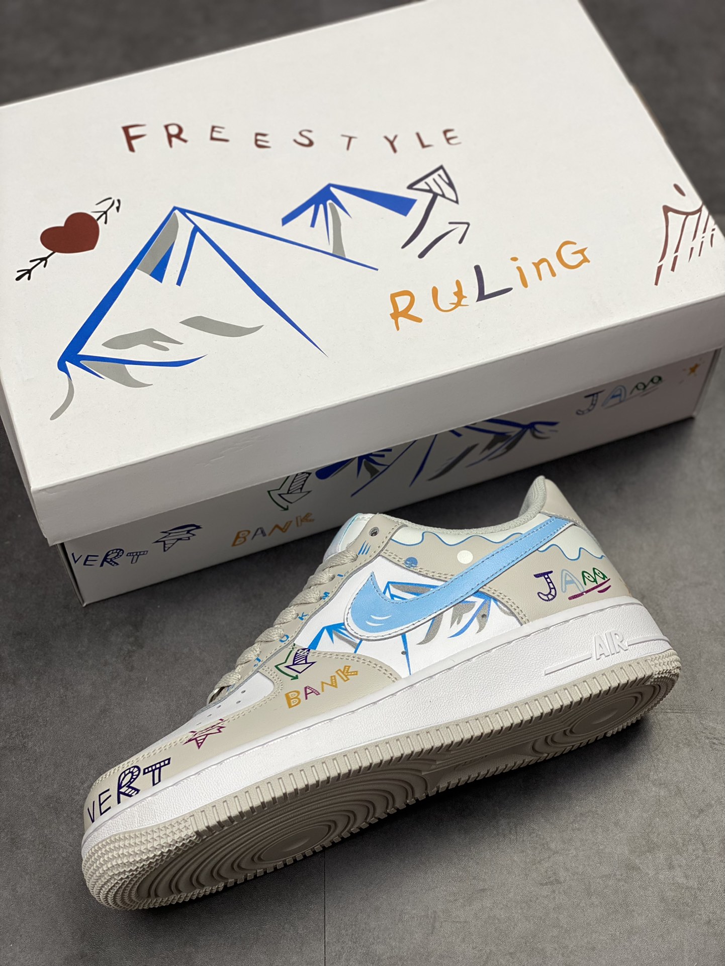 Nike Air Force 1 Low 07 冰山涂鸦 CW2288-219