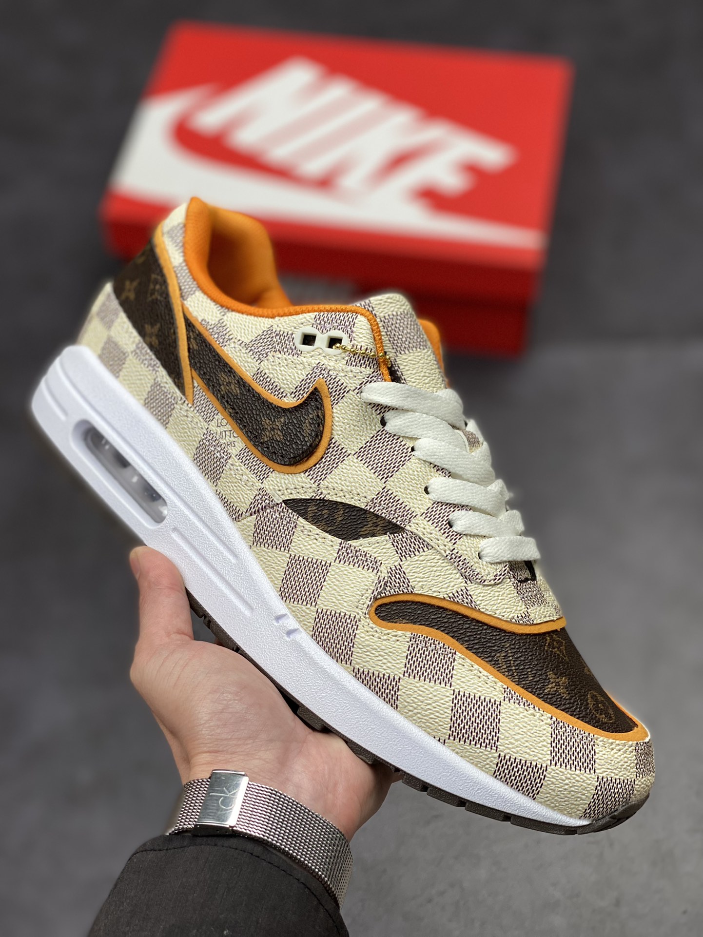 Nike Air Max 1 PRM Lv格子联名 复古休闲跑步鞋 DA8301-556