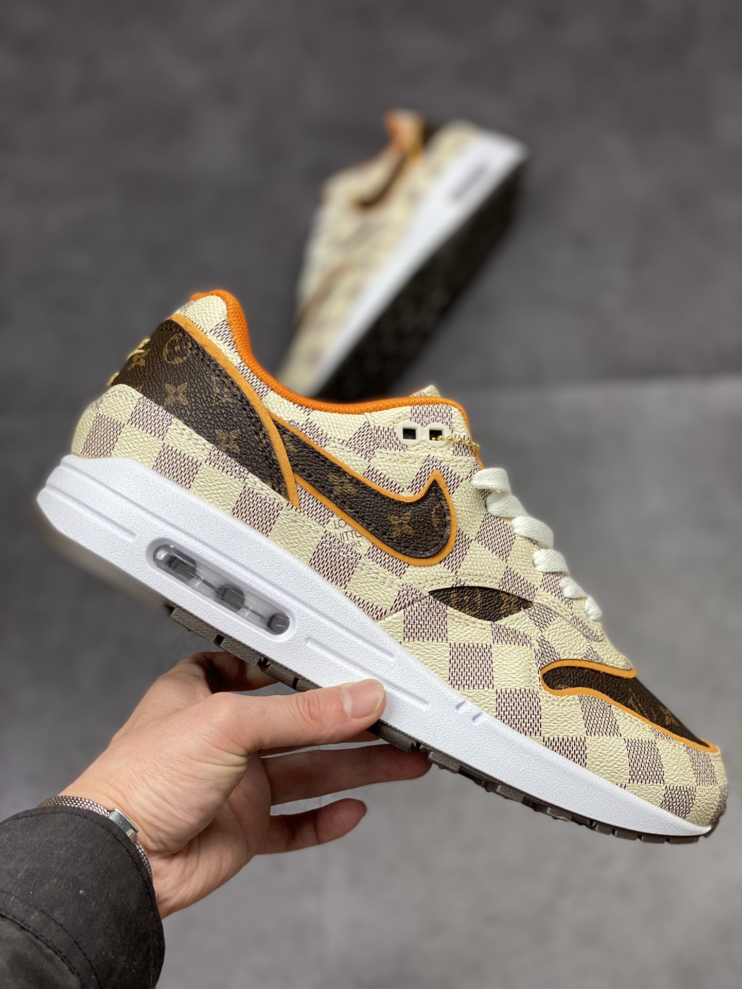Nike Air Max 1 PRM Lv格子联名 复古休闲跑步鞋 DA8301-556