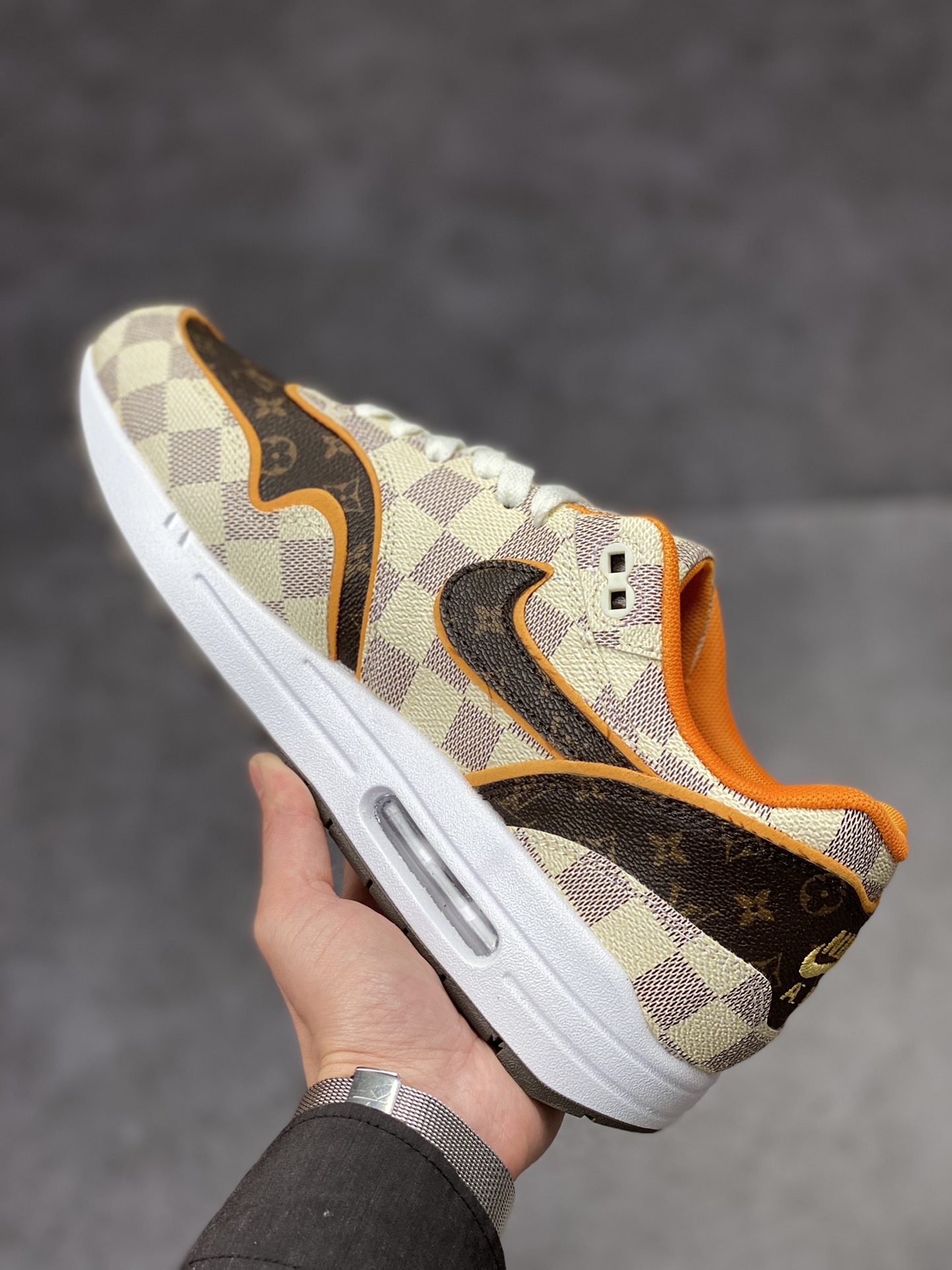 Nike Air Max 1 PRM Lv格子联名 复古休闲跑步鞋 DA8301-556