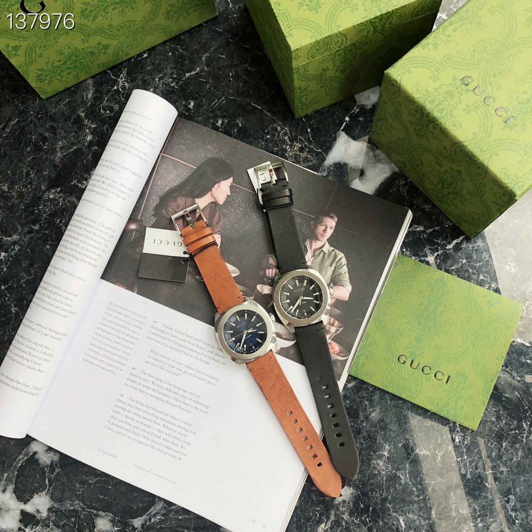 ¡Dos opciones de color! GUCCI es un producto exportado original. Está equipado con un movimiento de cuarzo suizo origin…