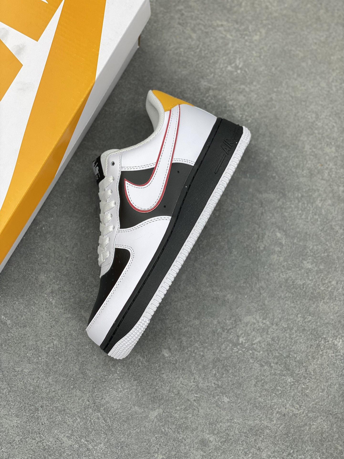 Nike Air Force 1 Low '07 'Bruce Lee' Casual Sneakers - White/Black 8 i1679426280 6108 6
