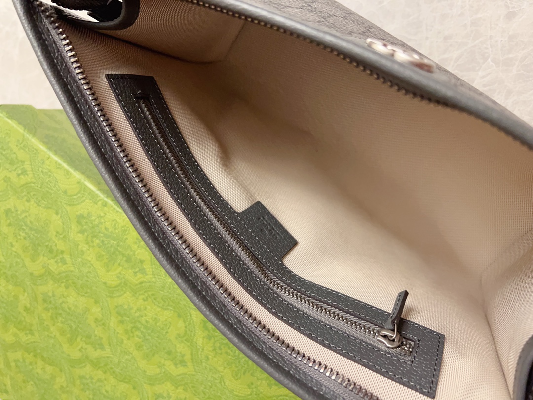 Gucci Ophidia GG Supreme Grey clutch everyday