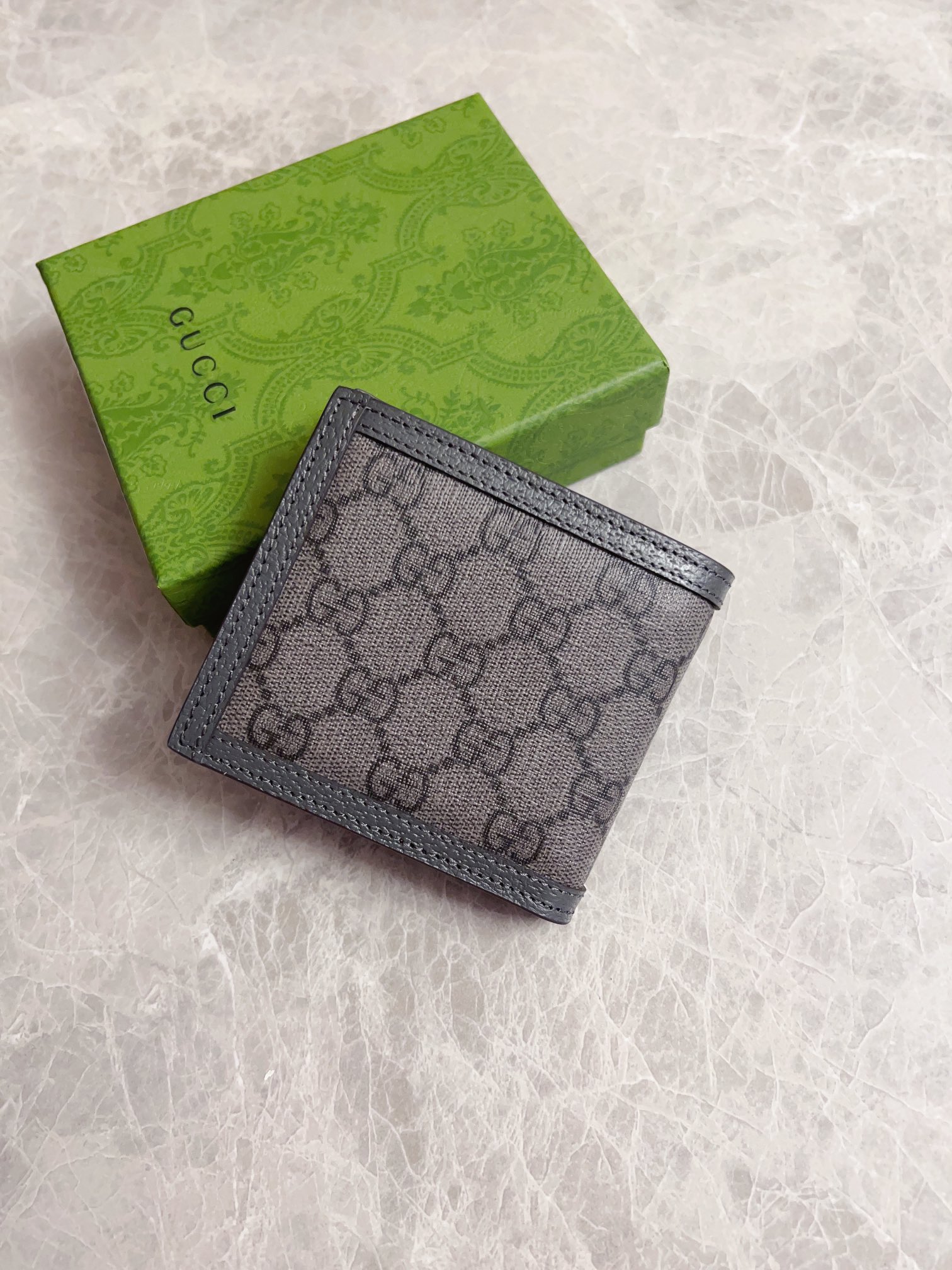 Gucci Ophidia GG Supreme Gray Black everyday