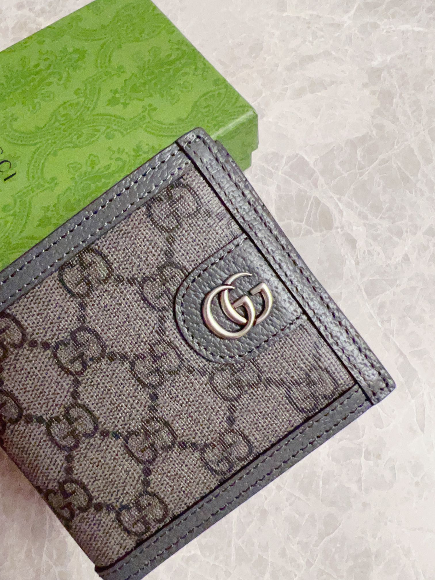 Gucci Ophidia GG Supreme Grey everyday