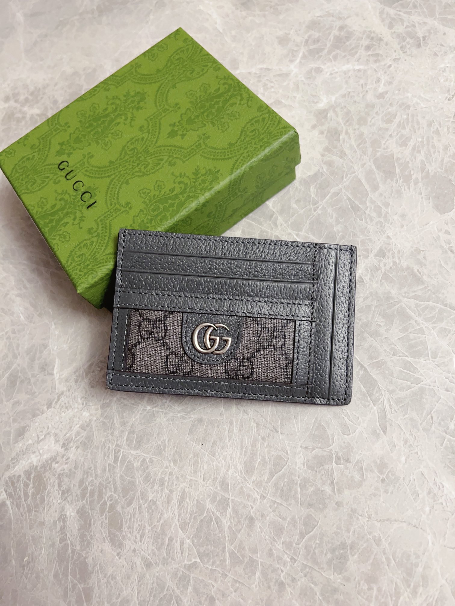 NO:671160,GucciO's latest phidia series card holder, Ophidia series items have endless retro feelings. Gray GG Supreme canvas, gray cowhide piping, palladium tone accessories Double G Model 732018 Size 11x 7cm Color gray/pvc., Gucci wallet, gucci, wallets, cowhide19860909GucciO最新phidia系列卡包,Ophidia系列单品不息的复古情怀.灰色GG Supreme帆布,灰色牛皮滚边,钯金色调配件 双G 型号732018 尺寸11x 7cm 颜色灰色/pvc.,Gucci钱包,gucci,wallets,cowhide,欧美剧