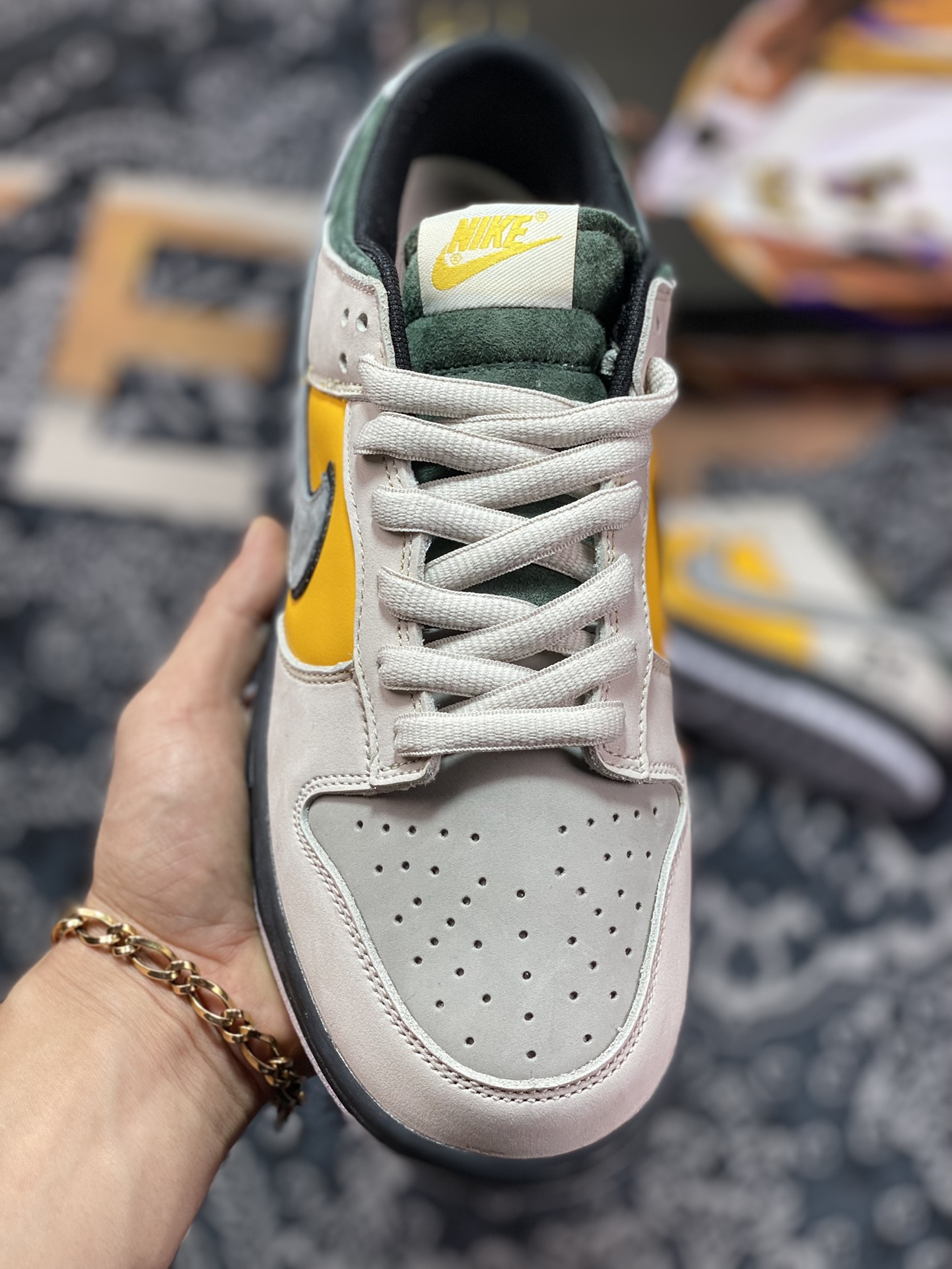 360 Kobe Bryant x Nike SB Dunk Low”8·24”扣篮系列低帮“浅灰黑绿黄”LF2428-005