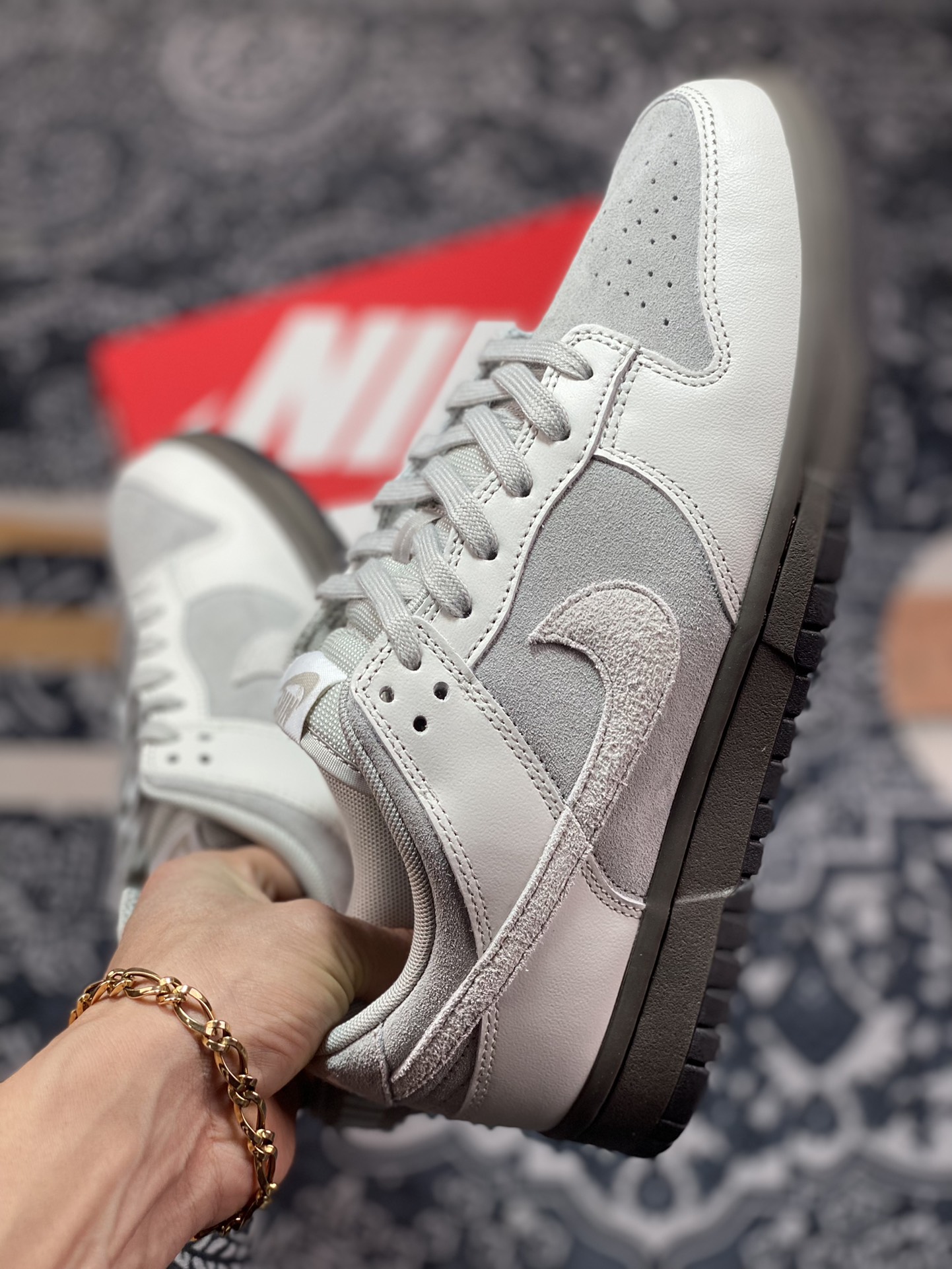 300 Nike SB Dunk Low”Ironstone”扣篮系列低帮休闲运动滑板板鞋“石头灰白”FD9746-001