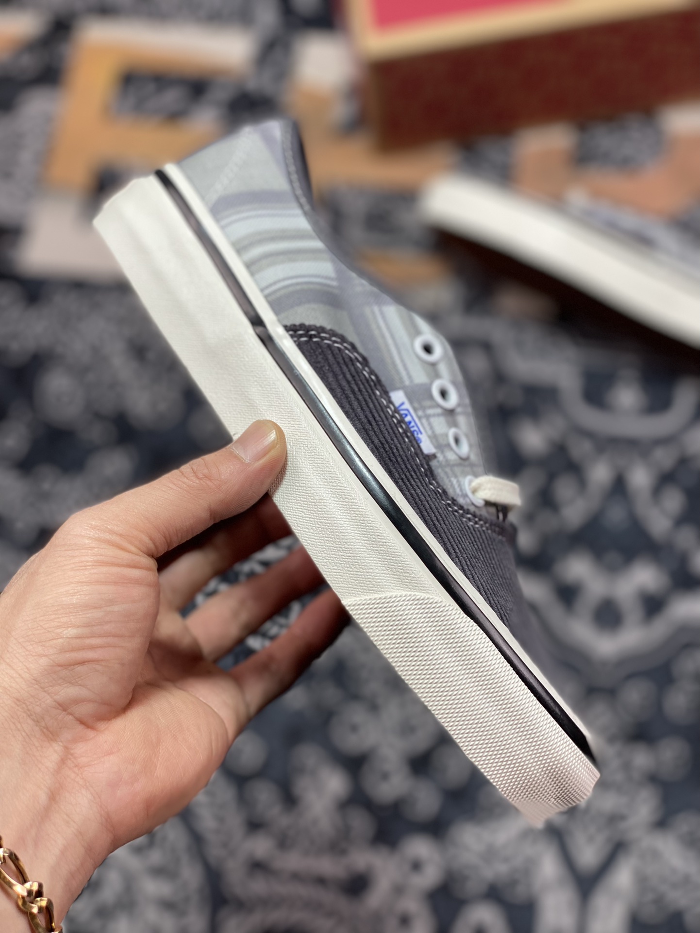 150  Vans Authentic 44 DX 黑灰 灯芯绒格纹拼接 VN0005U81O7