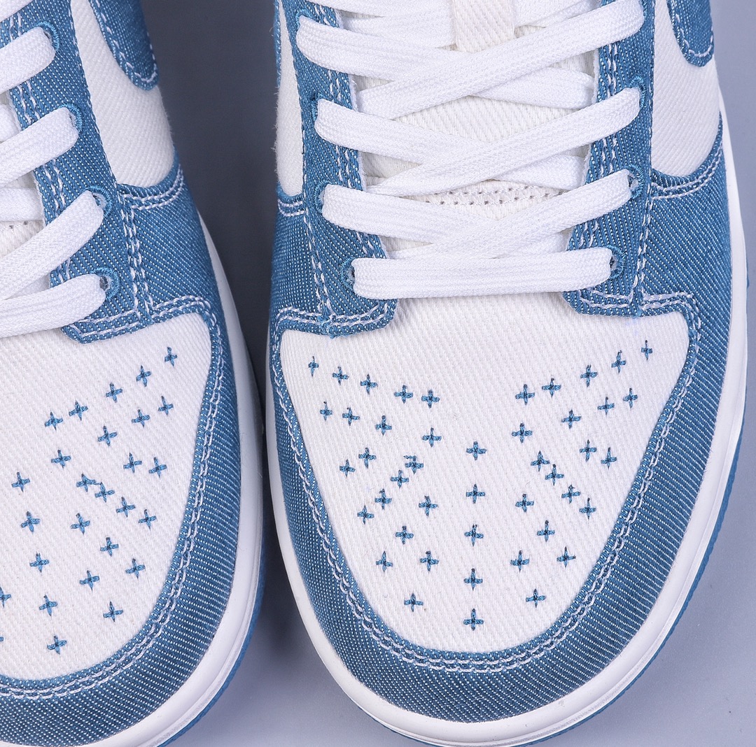 Z version of Nike Dunk Low SB white and blue sashimi embroidery DV0834-101