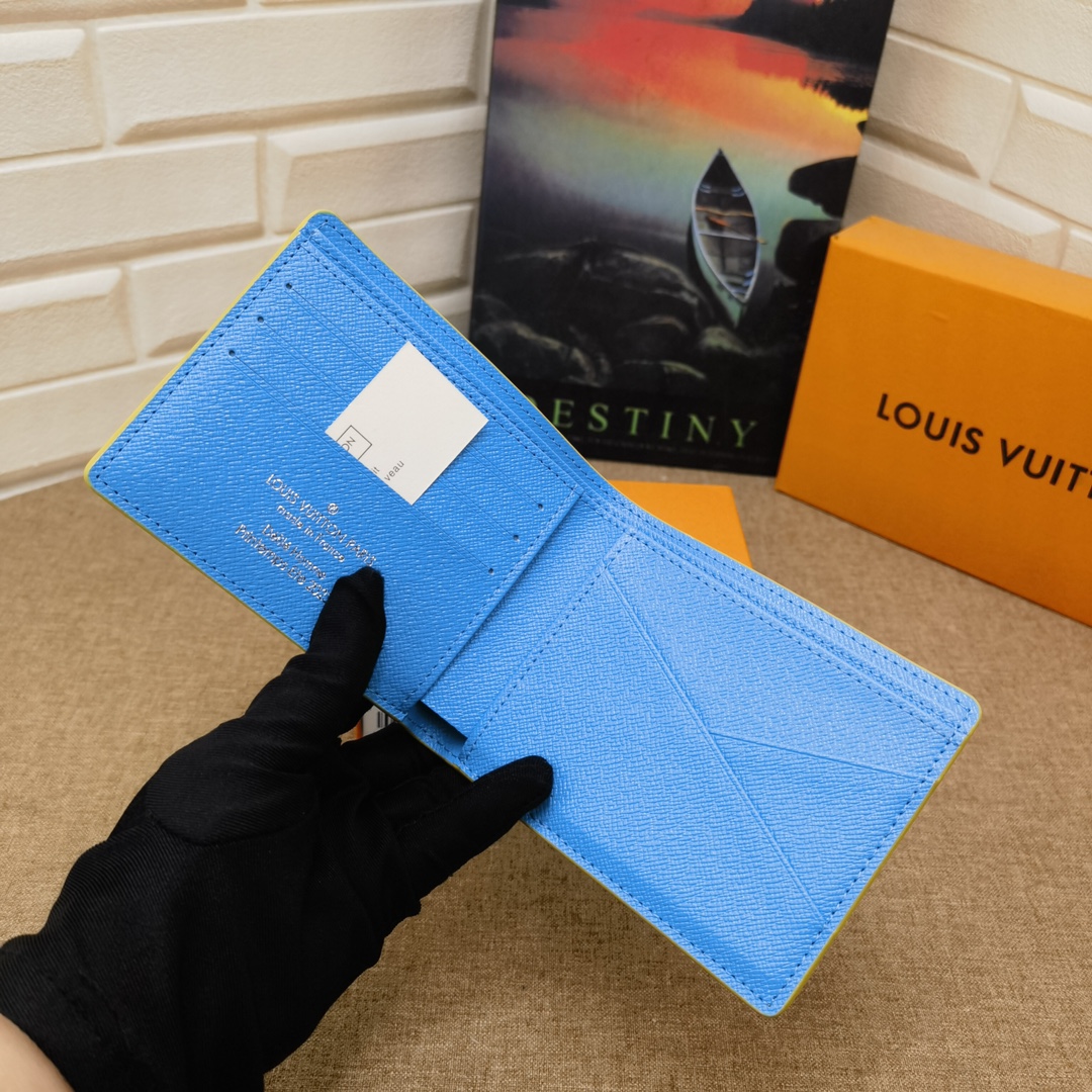 Classic Leather Bifold Wallet - Side View