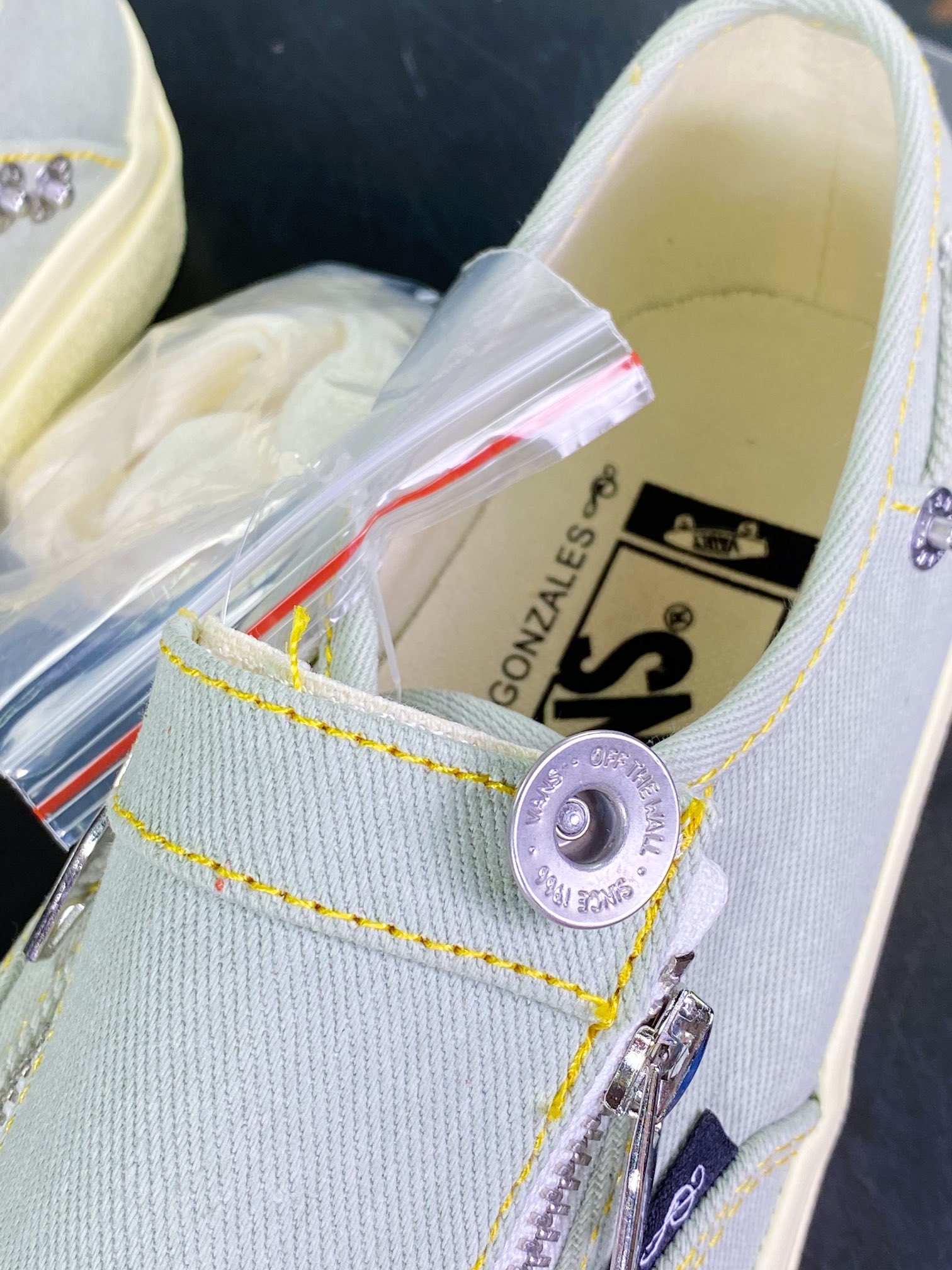 Shane Gonzales x 【Vans】 Vault Authentic Zip VLT Anaheim zipper VN0A7Y12DNM