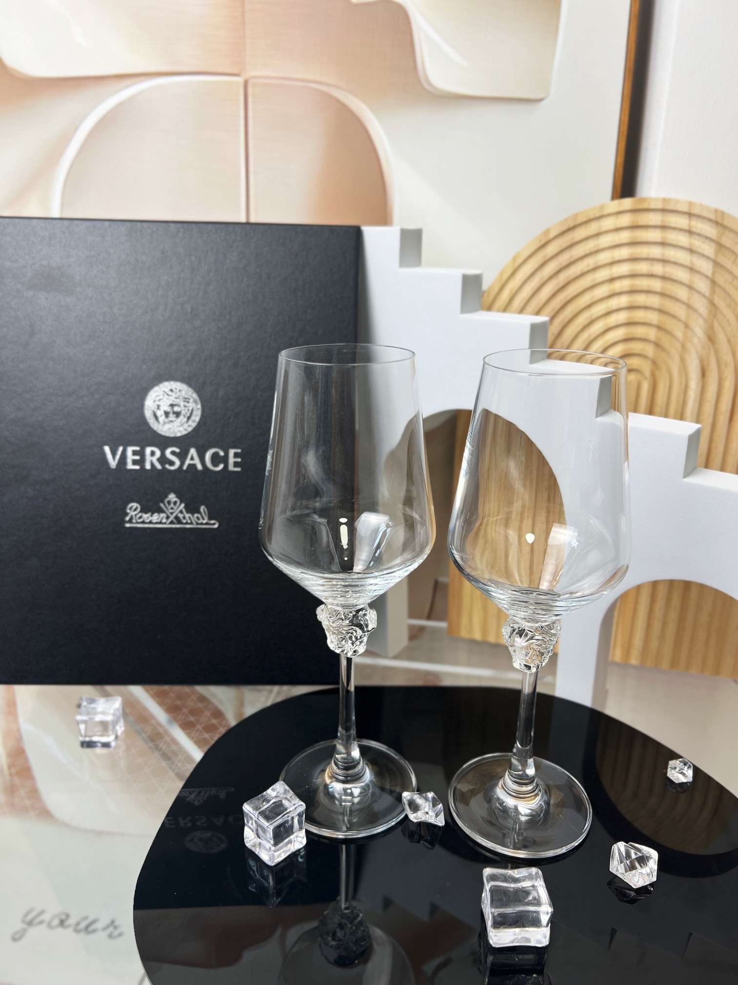Versace Home brings the house’s signature Italian luxury and distinctive - Home&Textlile
