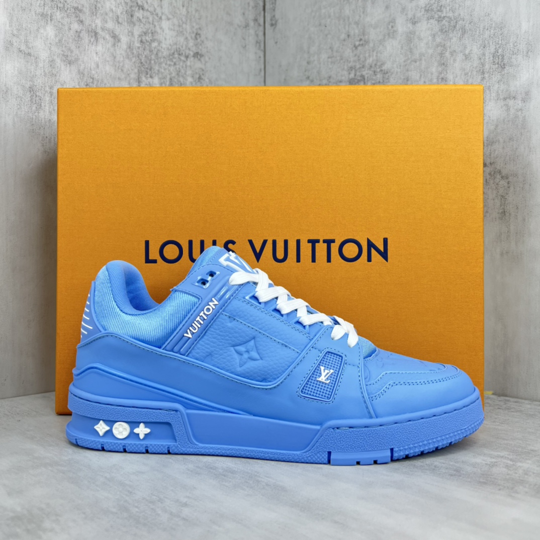 Louis Vuitton 新款上架 2023 Louis*Vuitto* LV Trainer 最新走秀款 大底和面料私模 绝对下血本费心思的一款鞋子 自Vifgil到来之后而设计的这一系列 每一季度都深受众多粉丝的青睐 TPU 大底 包装