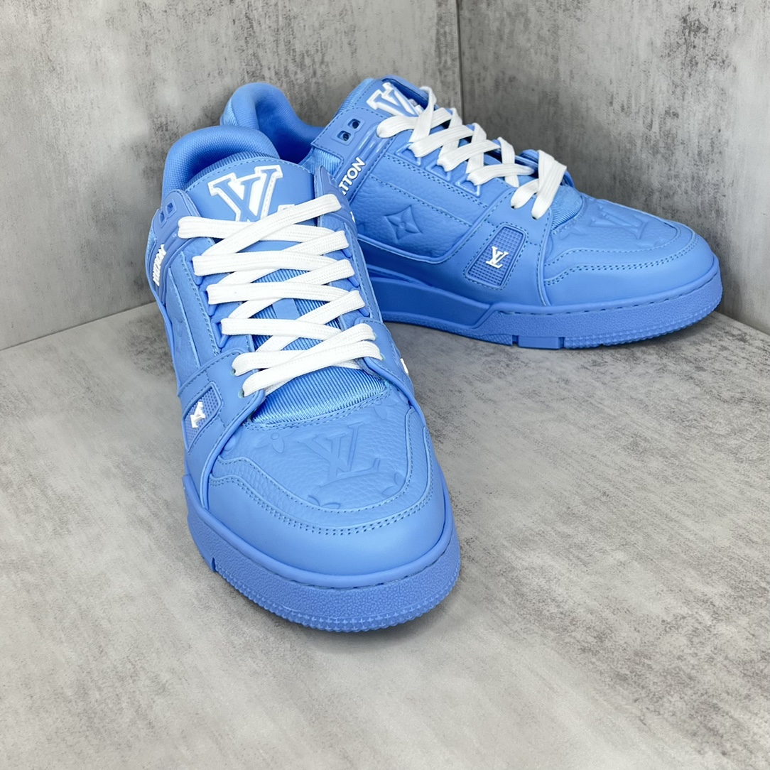 Louis Vuitton 新款上架 2023 Louis*Vuitto* LV Trainer 最新走秀款 大底和面料私模 绝对下血本费心思的一款鞋子 自Vifgil到来之后而设计的这一系列 每一季度都深受众多粉丝的青睐 TPU 大底 包装