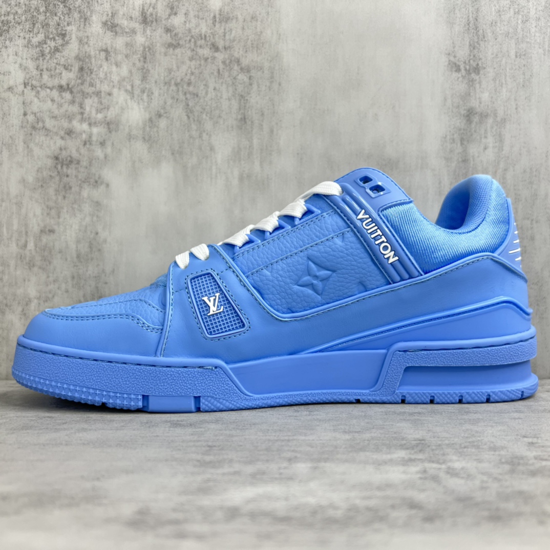 Louis Vuitton 新款上架 2023 Louis*Vuitto* LV Trainer 最新走秀款 大底和面料私模 绝对下血本费心思的一款鞋子 自Vifgil到来之后而设计的这一系列 每一季度都深受众多粉丝的青睐 TPU 大底 包装