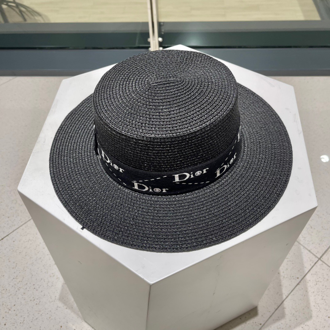 【DIOR迪奥】新款草编遮阳草帽盆帽🤩沙滩风，简约大方，百搭单品～出街首选，新款帽型超美腻，新品上架