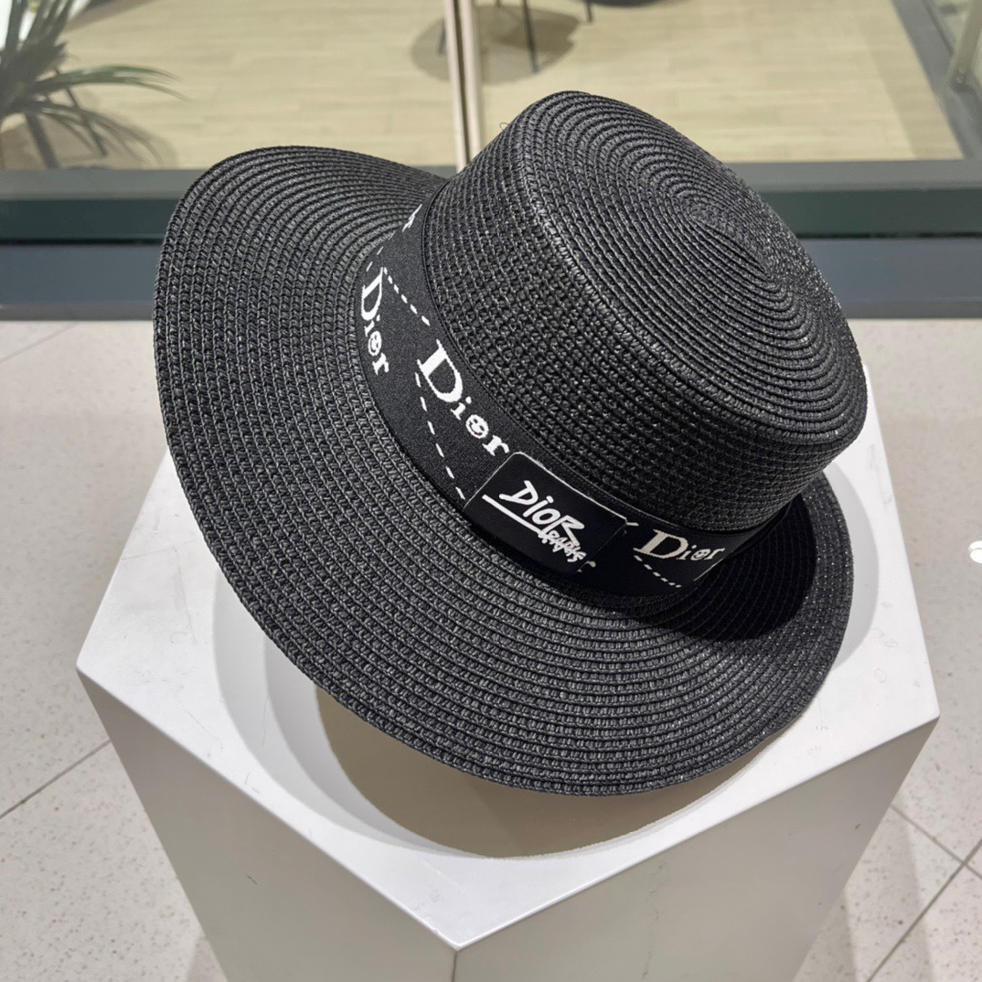 【DIOR迪奥】新款草编遮阳草帽盆帽🤩沙滩风，简约大方，百搭单品～出街首选，新款帽型超美腻，新品上架