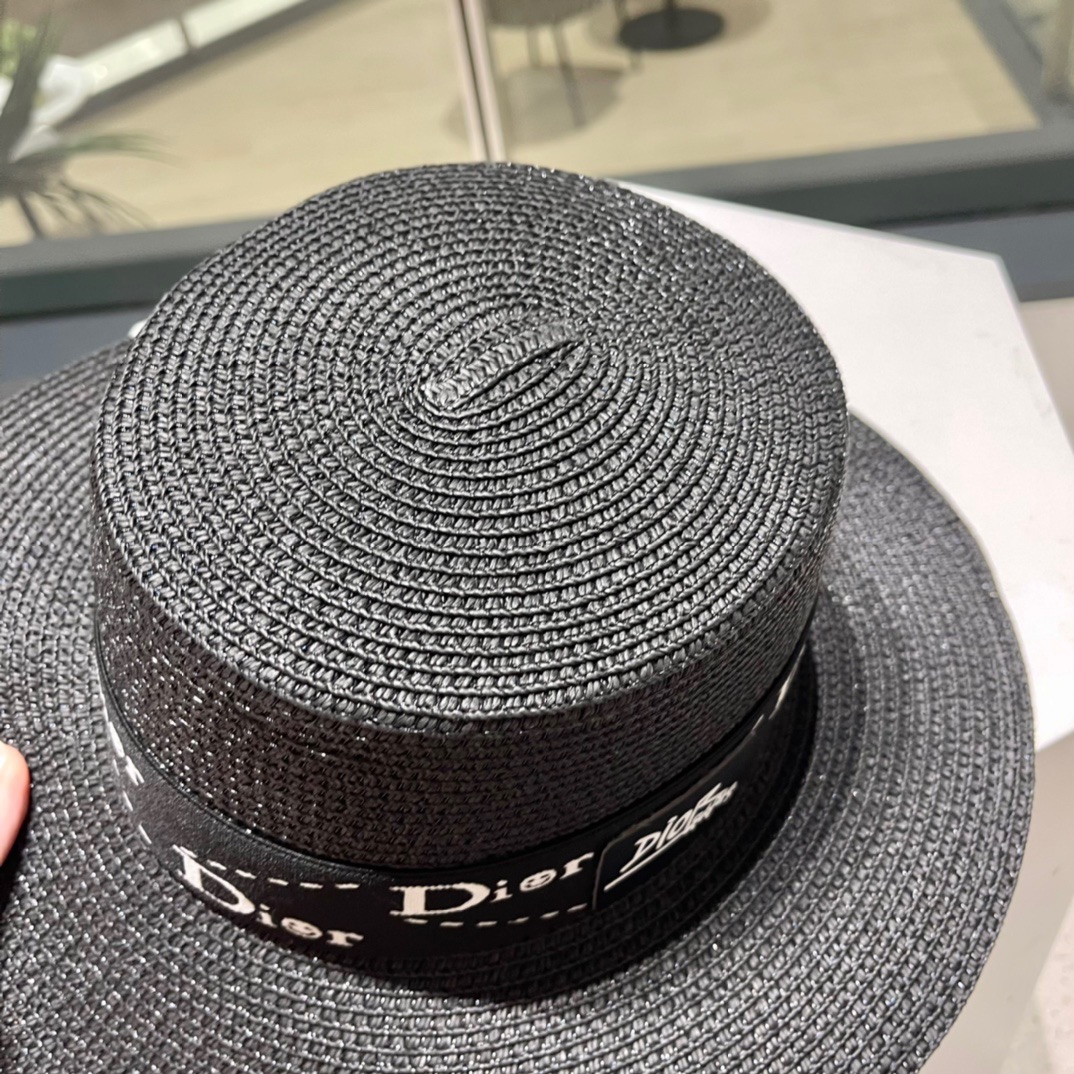 【DIOR迪奥】新款草编遮阳草帽盆帽🤩沙滩风，简约大方，百搭单品～出街首选，新款帽型超美腻，新品上架
