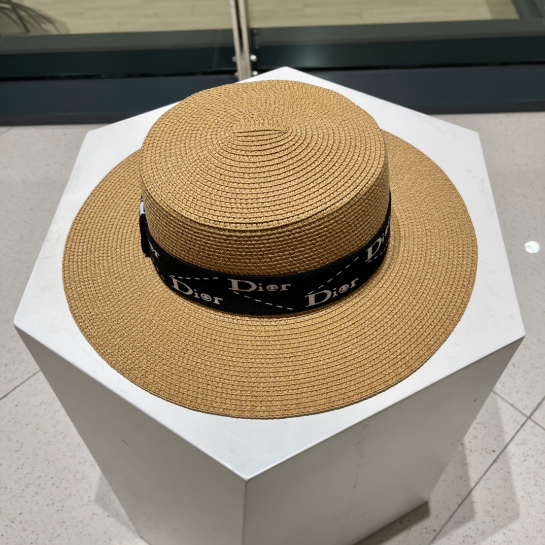【DIOR迪奥】新款草编遮阳草帽盆帽🤩沙滩风，简约大方，百搭单品～出街首选，新款帽型超美腻，新品上架