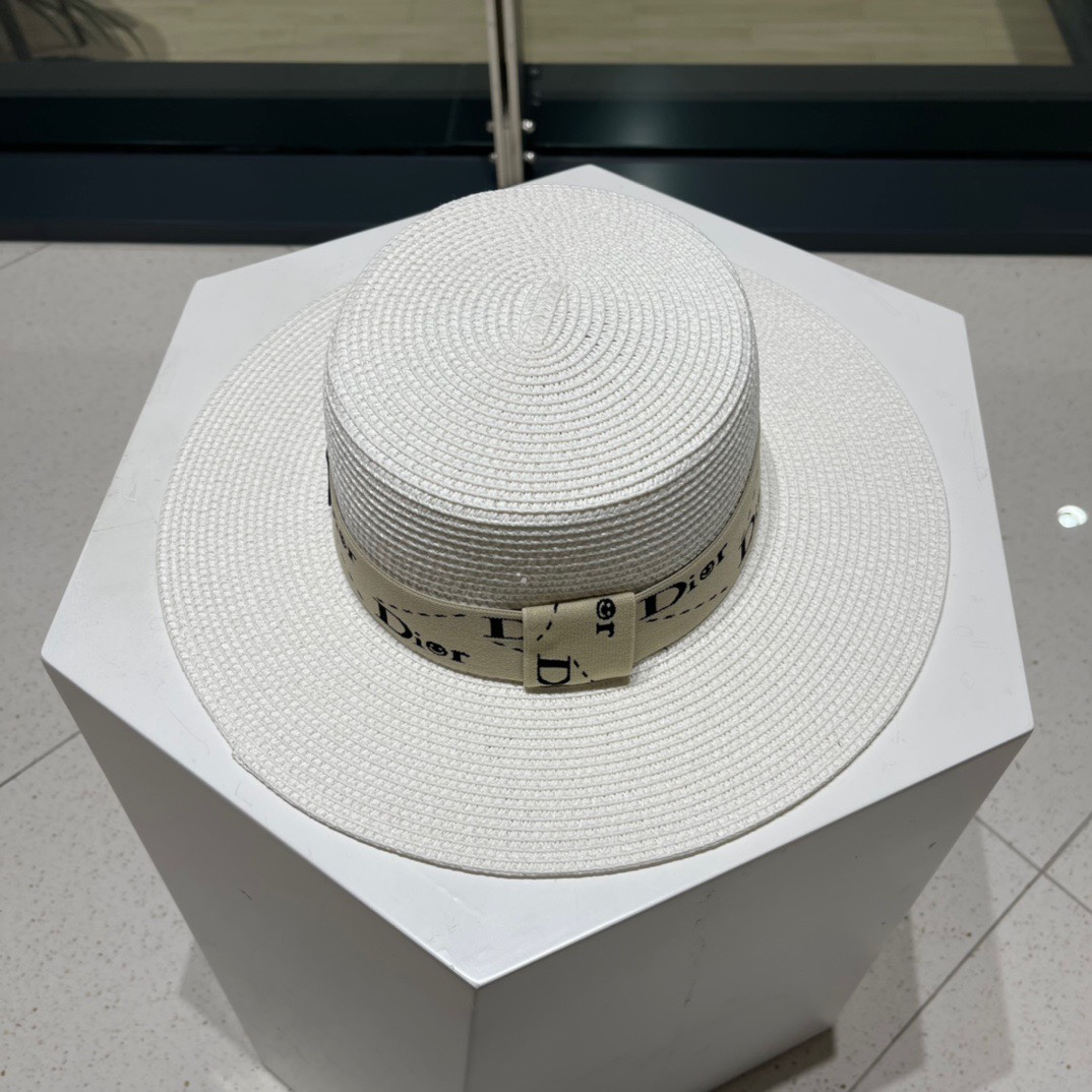 【DIOR迪奥】新款草编遮阳草帽盆帽🤩沙滩风，简约大方，百搭单品～出街首选，新款帽型超美腻，新品上架