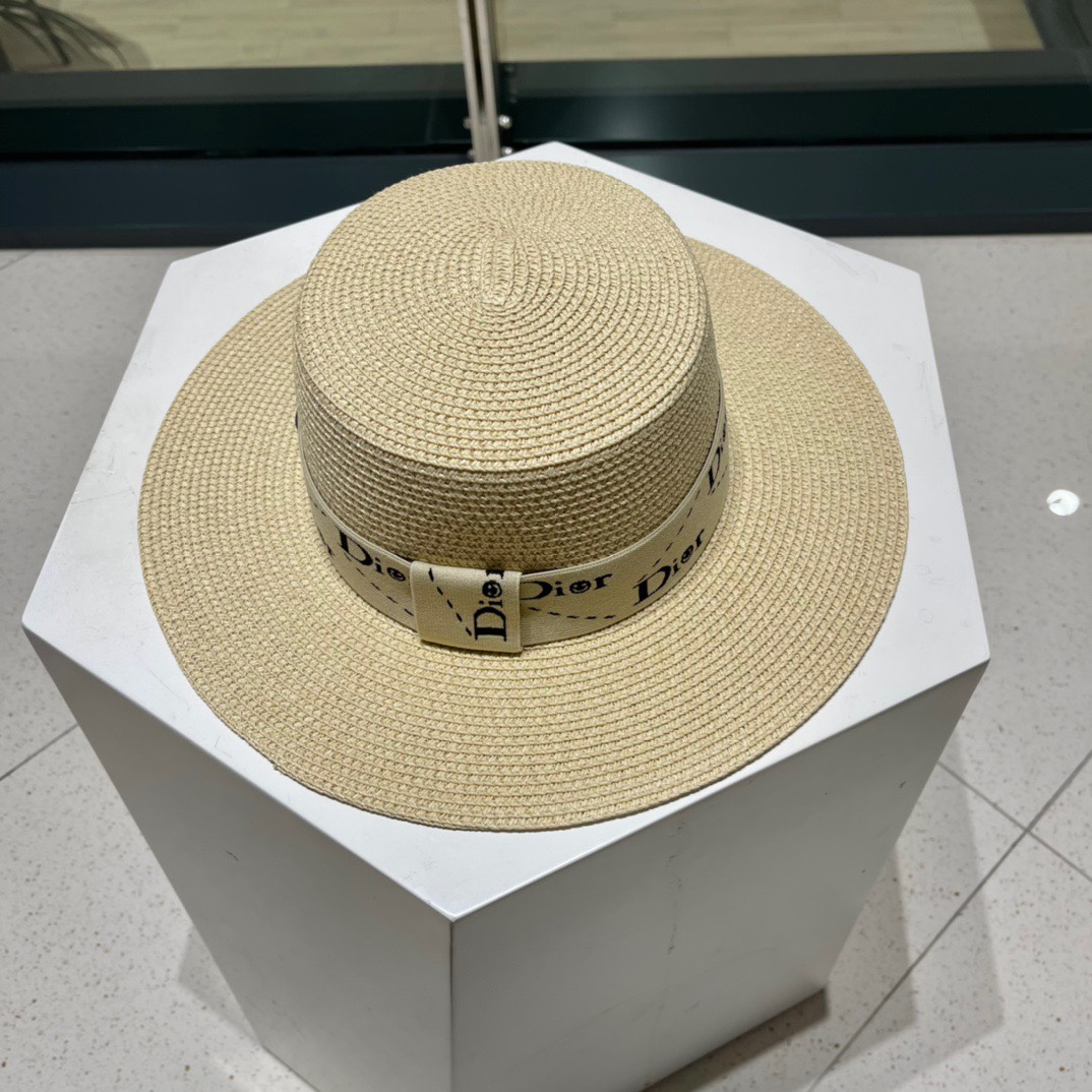 【DIOR迪奥】新款草编遮阳草帽盆帽🤩沙滩风，简约大方，百搭单品～出街首选，新款帽型超美腻，新品上架
