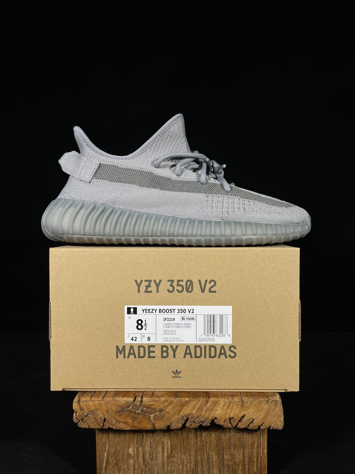 Yeezy 350v2酷灰！最强性价比版本懂货的看鞋型一眼便知 不用赘述货号IF3219 尺码36-47