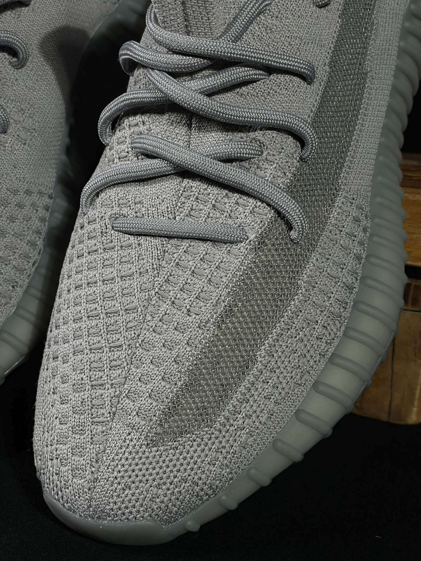 Yeezy 350v2酷灰！最强性价比版本懂货的看鞋型一眼便知 不用赘述货号IF3219 尺码36-47