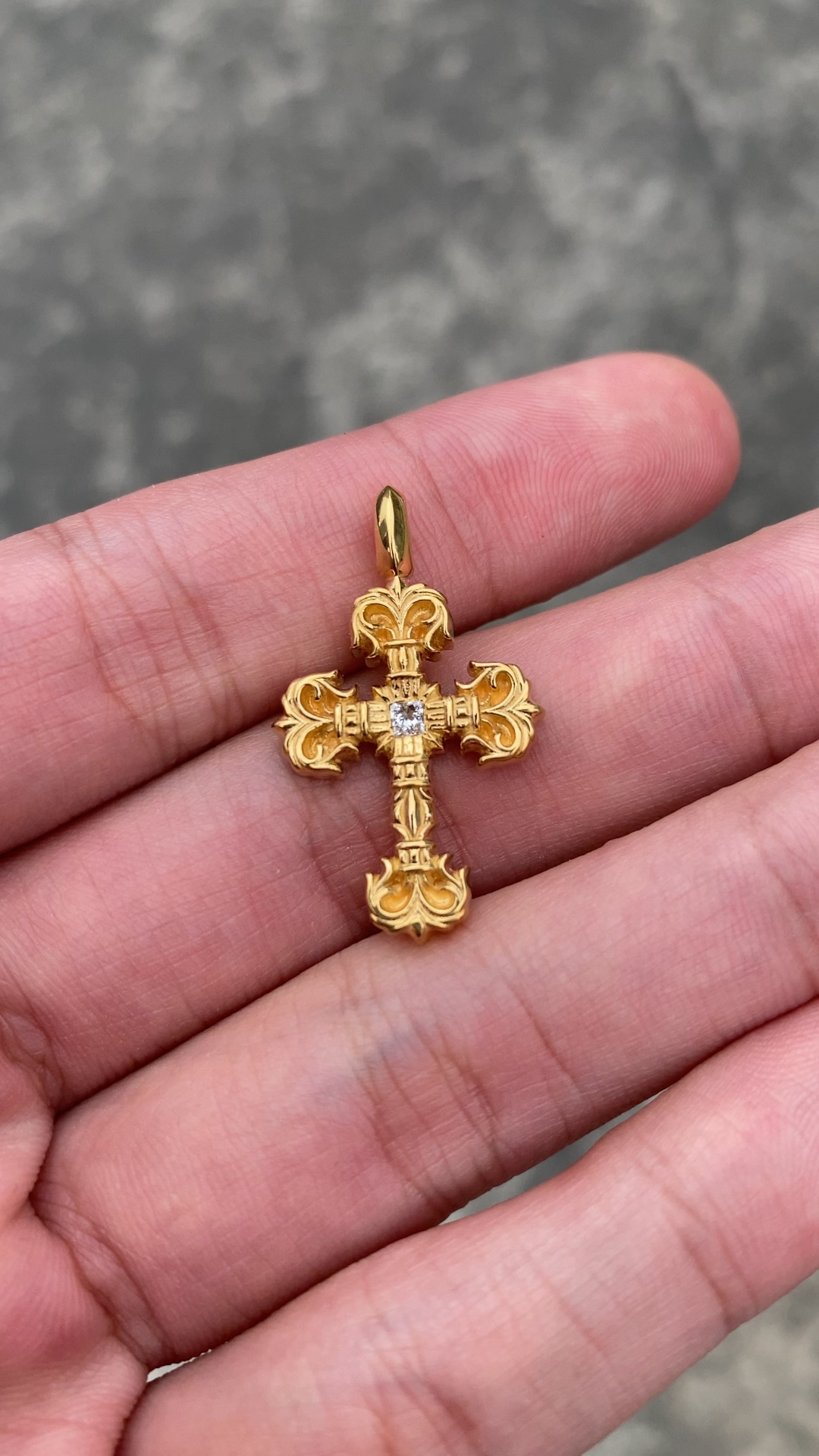 Gold-plated custom with diamond setting