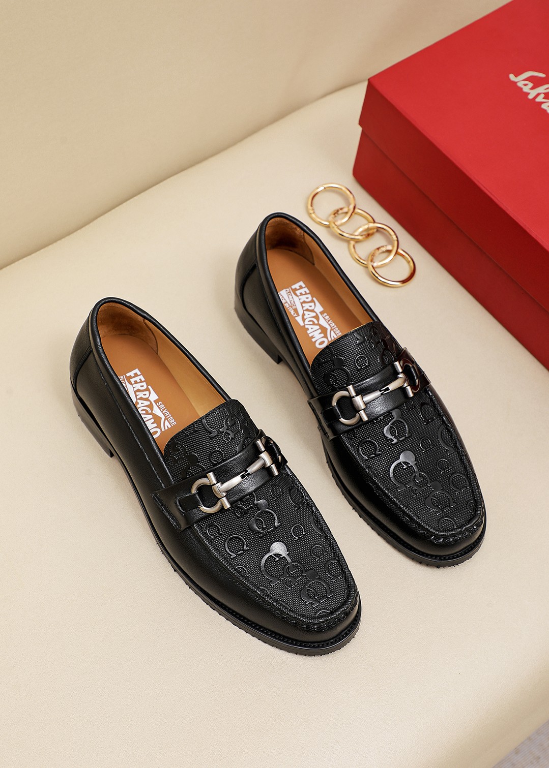 Perfekte Qualitätsdesigner -Replik
 Ferragamo Schuhe Loafers Schwarz Burgund Rot Spleißen Männer Kalbsleder Rindsleder Echtleder Kautschuk