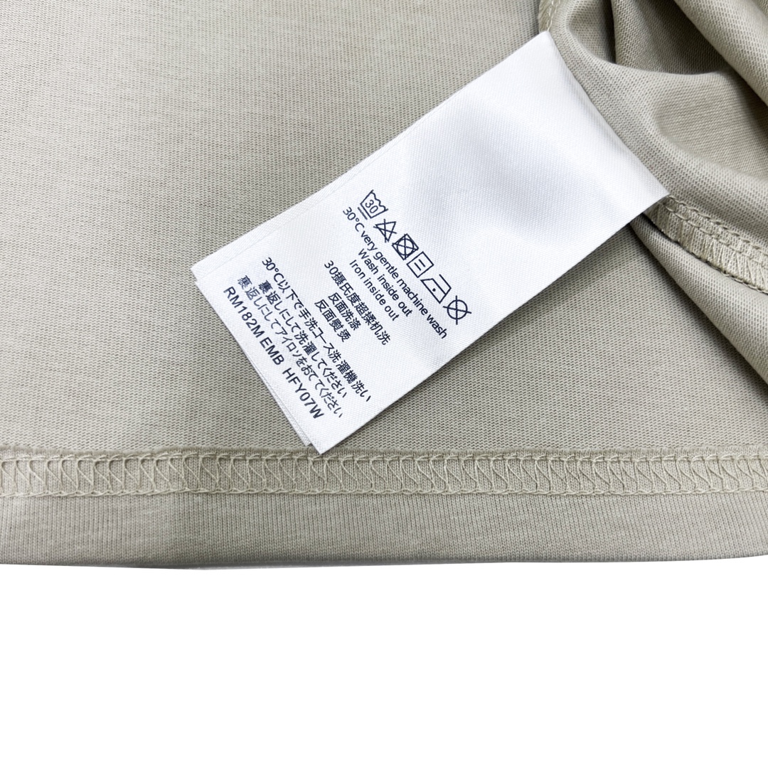 170 LouisVuitton/路易威登 23ss 签名刺绣短袖T恤