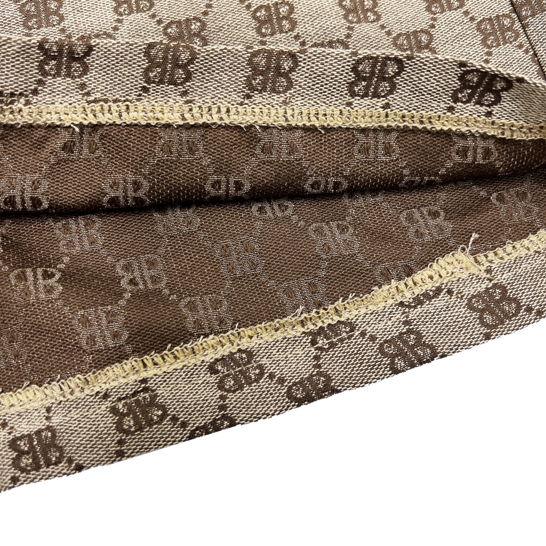 180 Balenciaga x Gucci 联名提花卡其色短裤