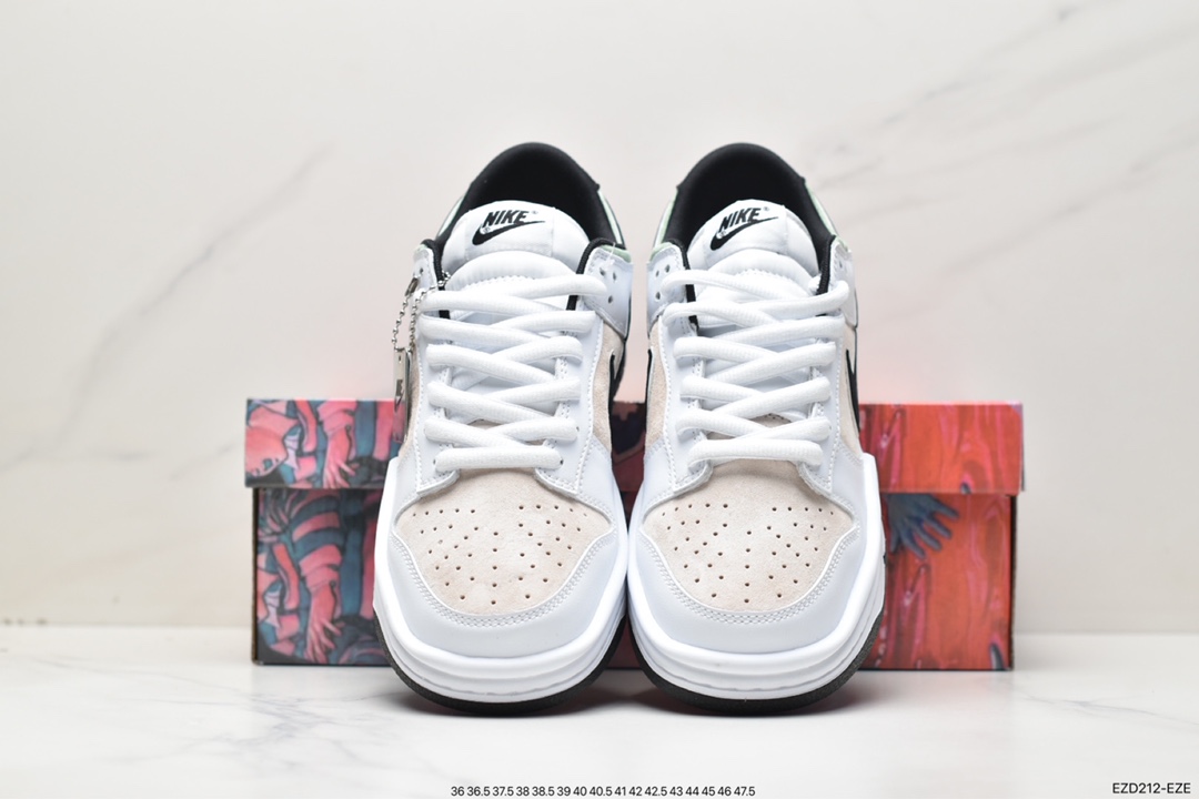 370 Nike SB Dunk Low KATSUHIRO TOMO 大友克洋 DZ2794-888