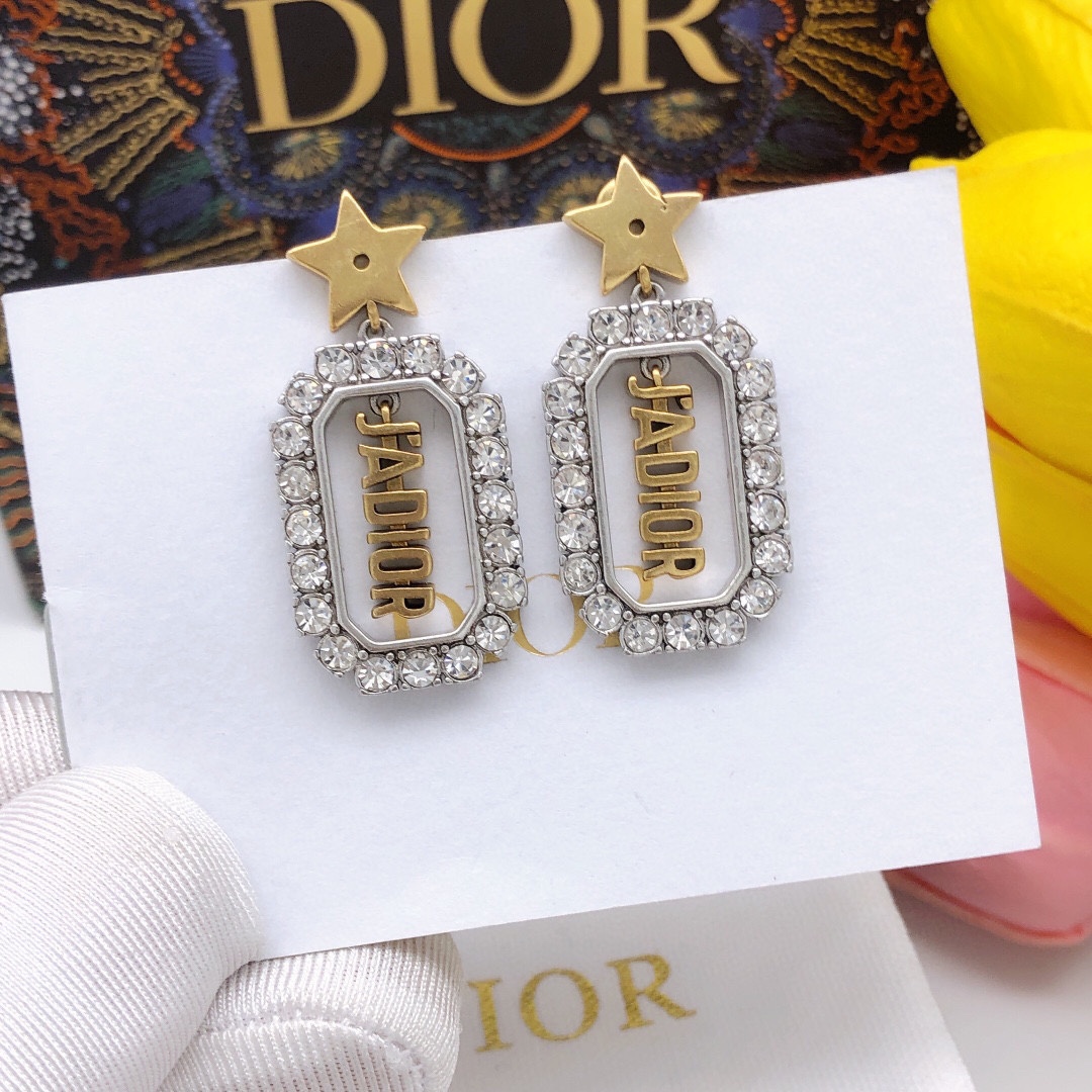 编号DED0019❤️新品❗☀原单货 ☀2020新款JADIOR迪奥星星耳钉☀专柜一致黄铜材质 超级有质