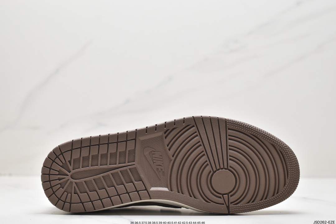 200 Travis Scott x Air Jordan 1 Low AJ1 乔丹1代低帮篮球鞋DM7866-603