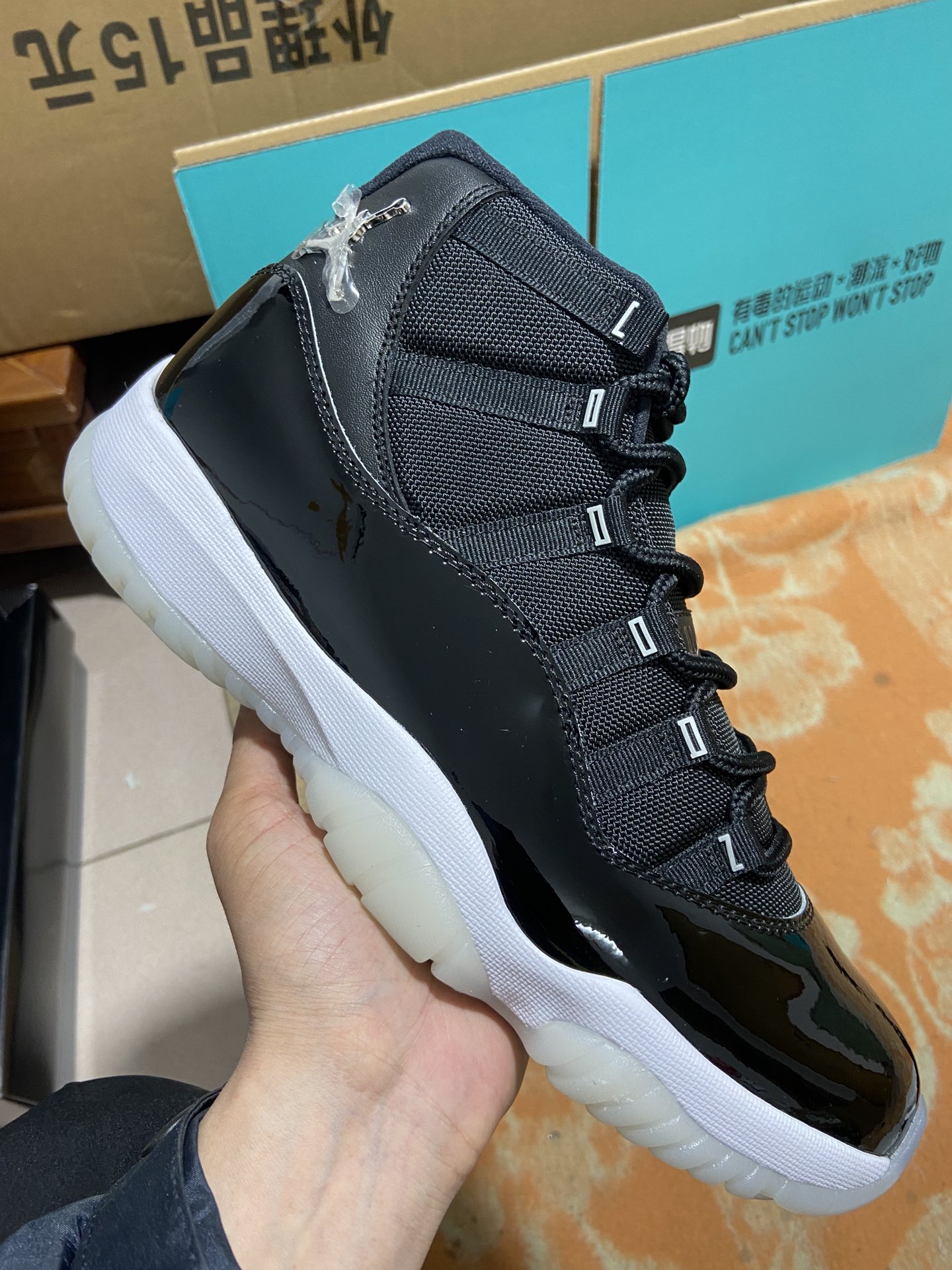 AJ11黑银尺码40-47.5总裁R