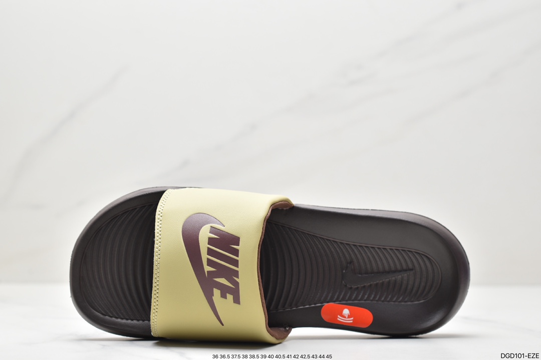 NIKE VICTORI ONE SLIDE slippers summer trendy beach slippers DD0228-100