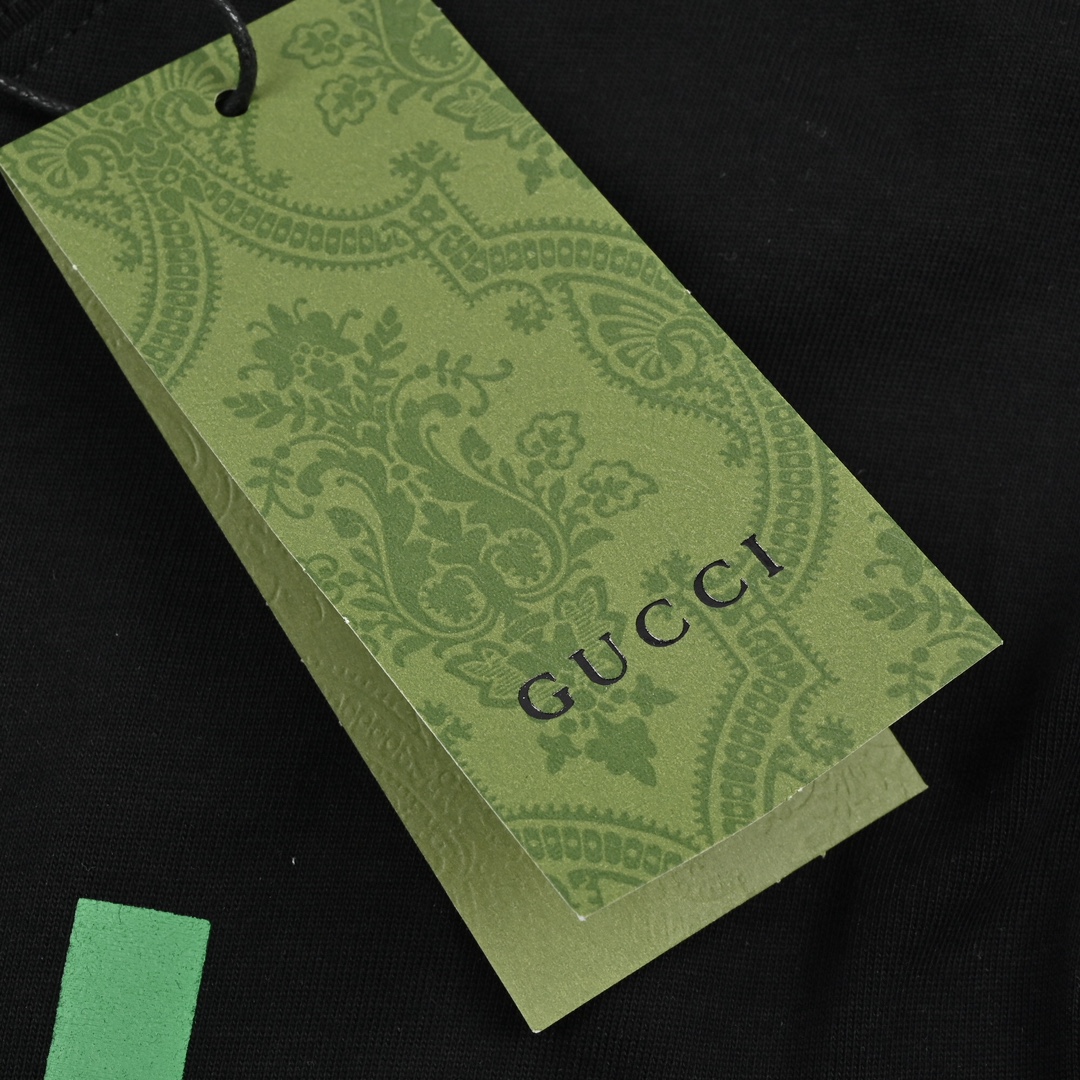 Gucci 古驰23ss 贴布熊图案短袖-Chinese UA Cheap High Quatity Brand Clothes Bags handbags Sneakers wholesale wholesaler seller from China Factory suppliers Fashion Clothing Shoes best Quality Beautiful Price Gucci 古驰23ss 贴布熊图案短袖
